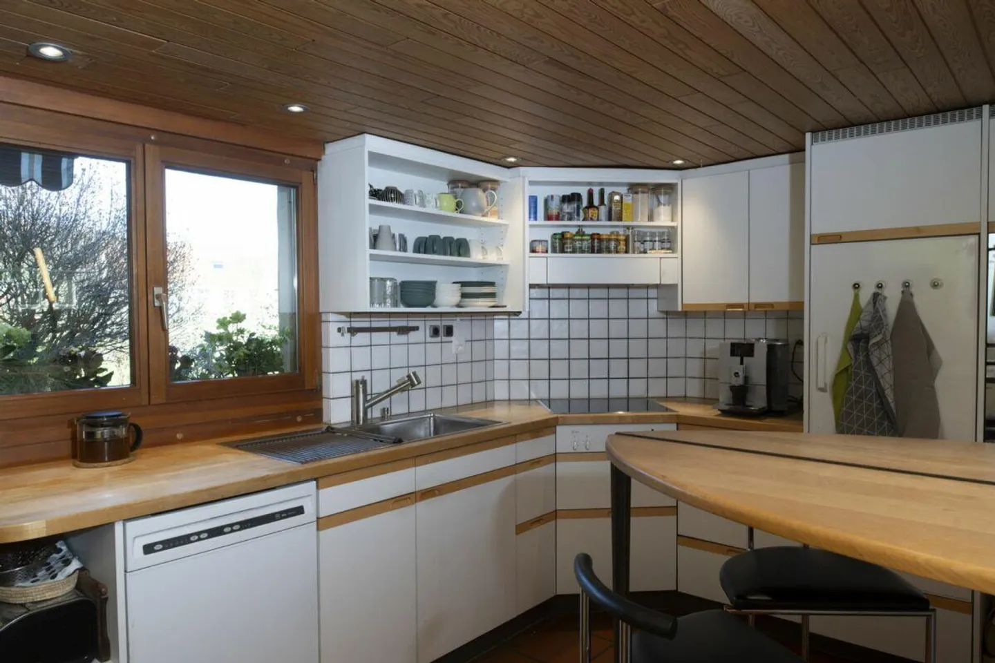 Characterful and spacious single-family house in the heart of Küttigen - Photo 5 of 9