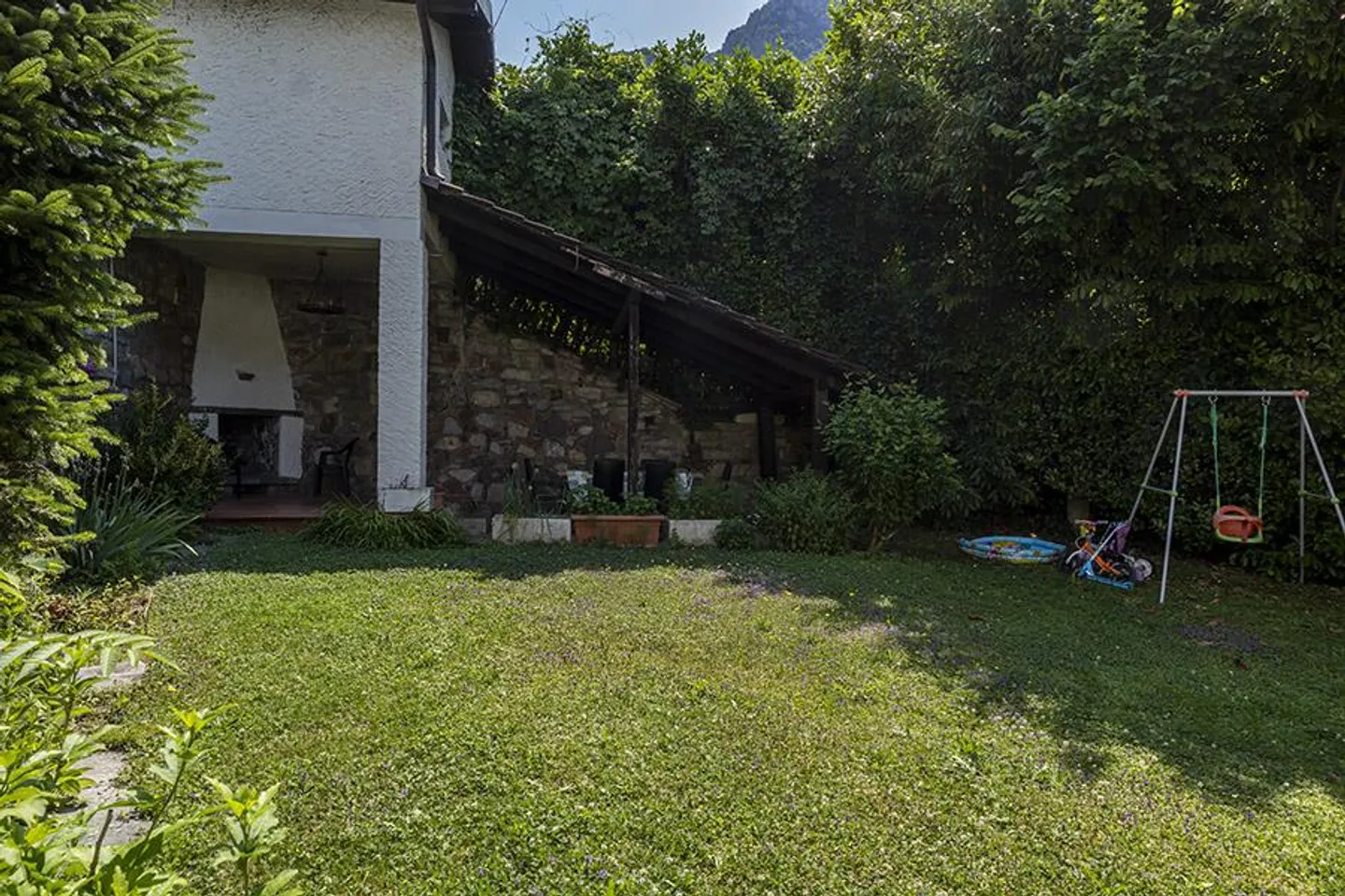 BIFAMILIARE 4.5 LOCALI CON GIARDINO A PAZZALLO - Foto 4 di 16