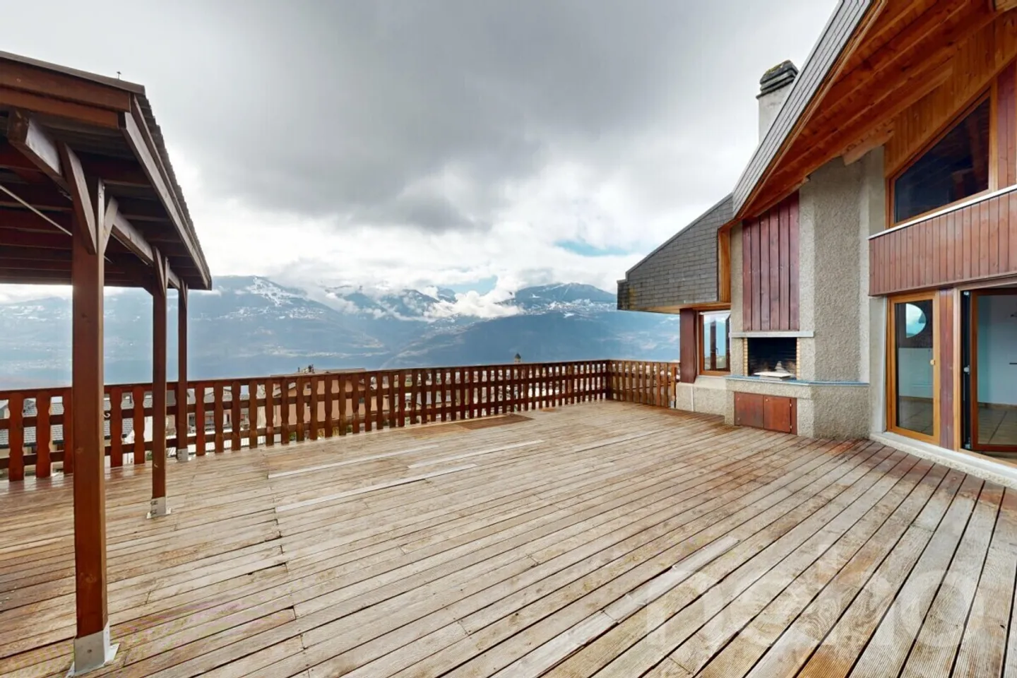 Geräumiges Haus mit Bergblick - Foto 11 von 12