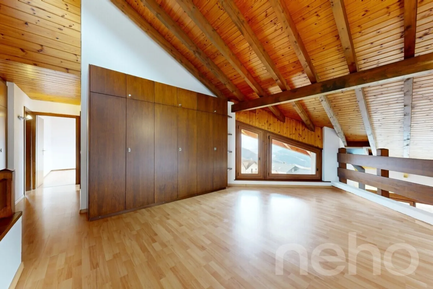 Geräumiges Haus mit Bergblick - Foto 9 von 12