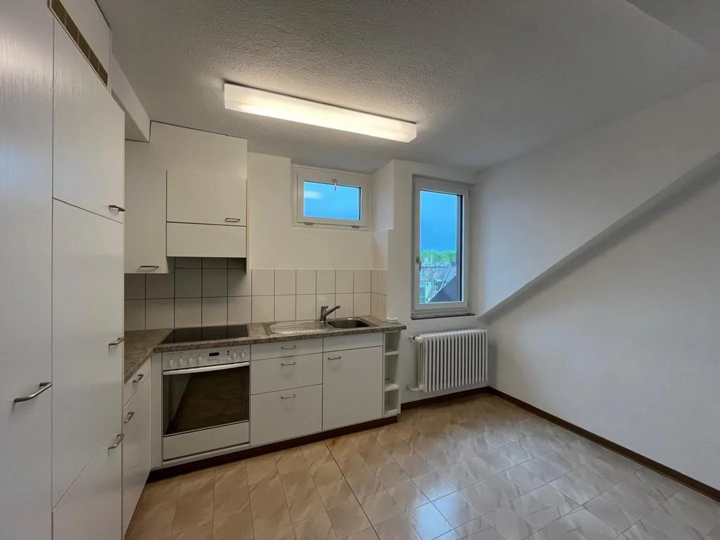 Appartamento attico attraente di 2,5 stanze nel distretto 3 - Foto 2 di 8