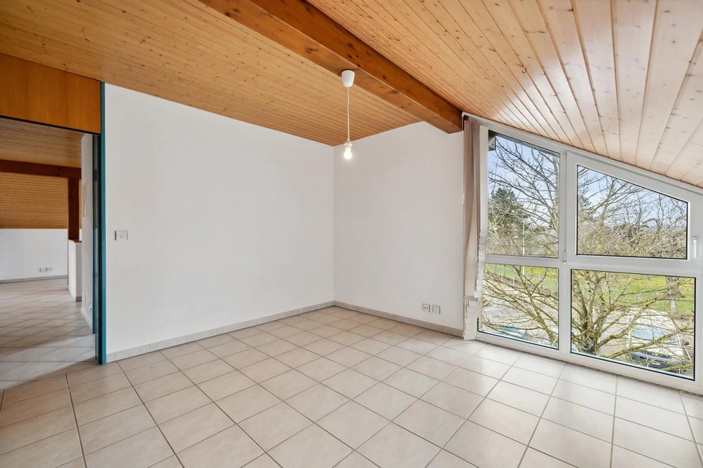 Charmante Dachgeschosswohnung - Foto 4 von 9
