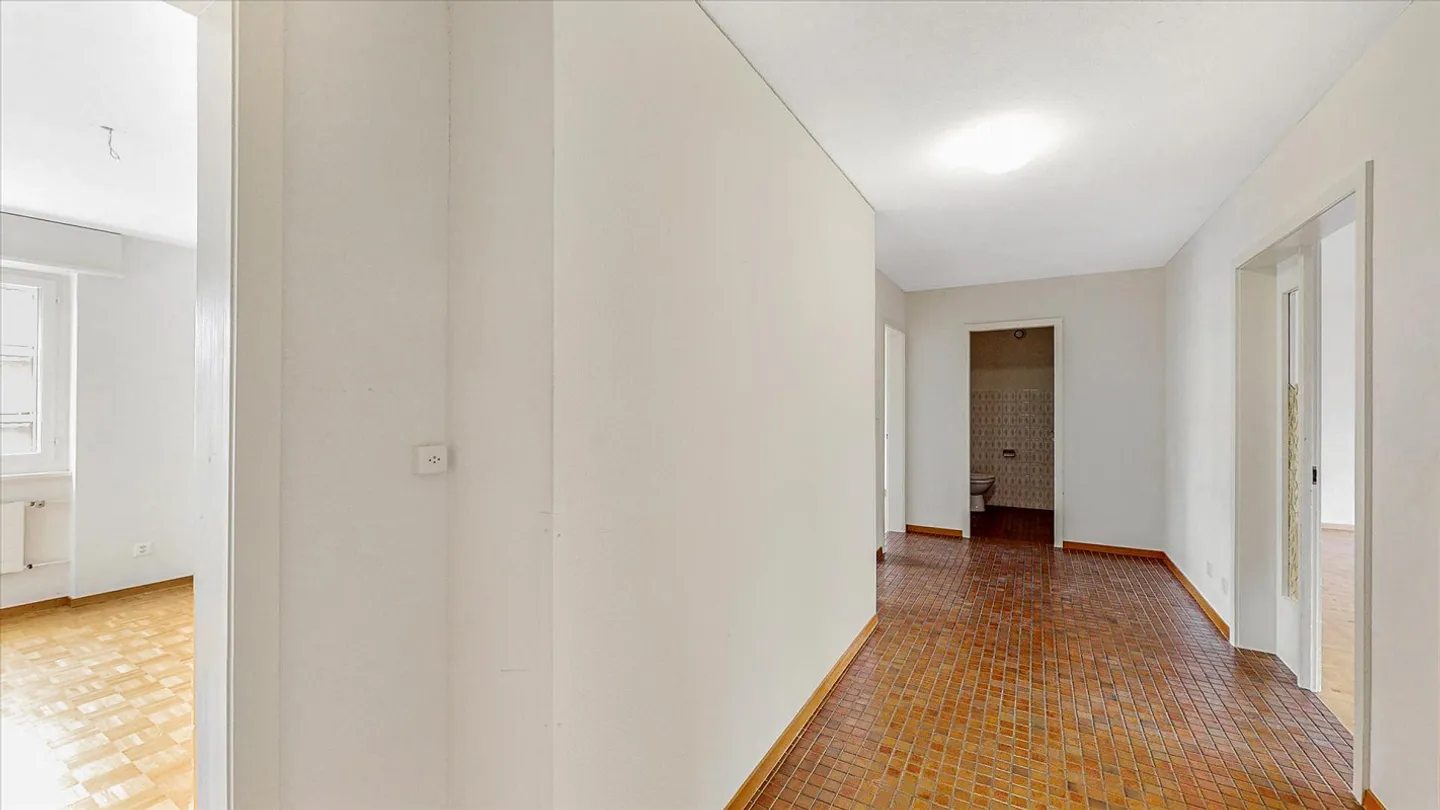 Appartement lumineux de 4,5 pièces avec balcon ensoleillé à Düdingen - Photo 7 sur 10