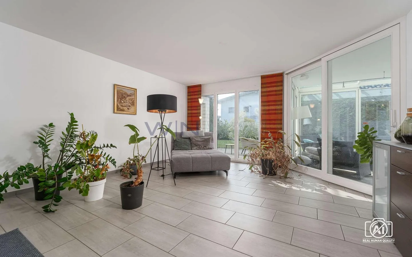 Geräumiges Familienhaus mit Wintergarten - Foto 5 von 13