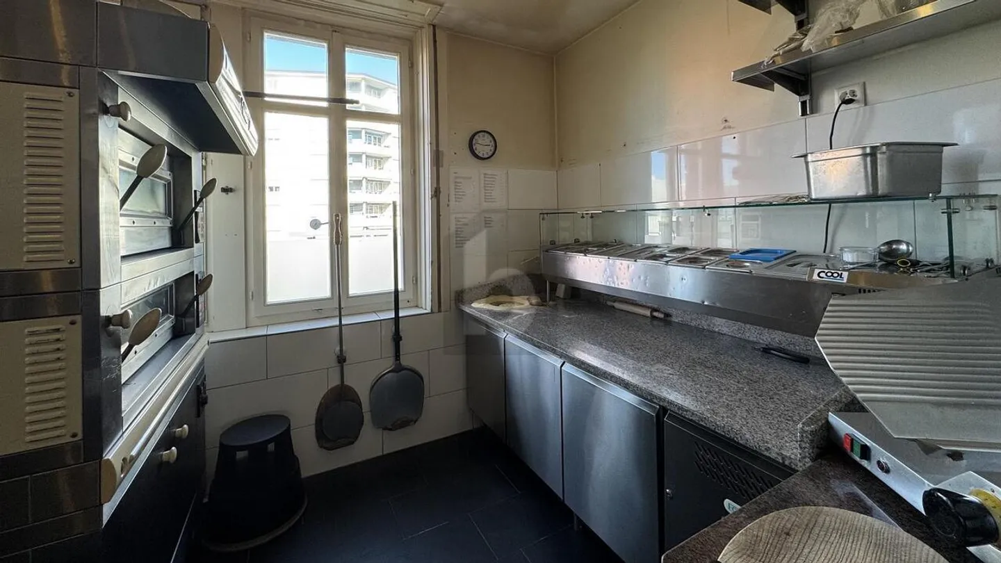 RESTAURANT CHERCHE NOUVEAUX LOCATAIRES - Photo 5 sur 6