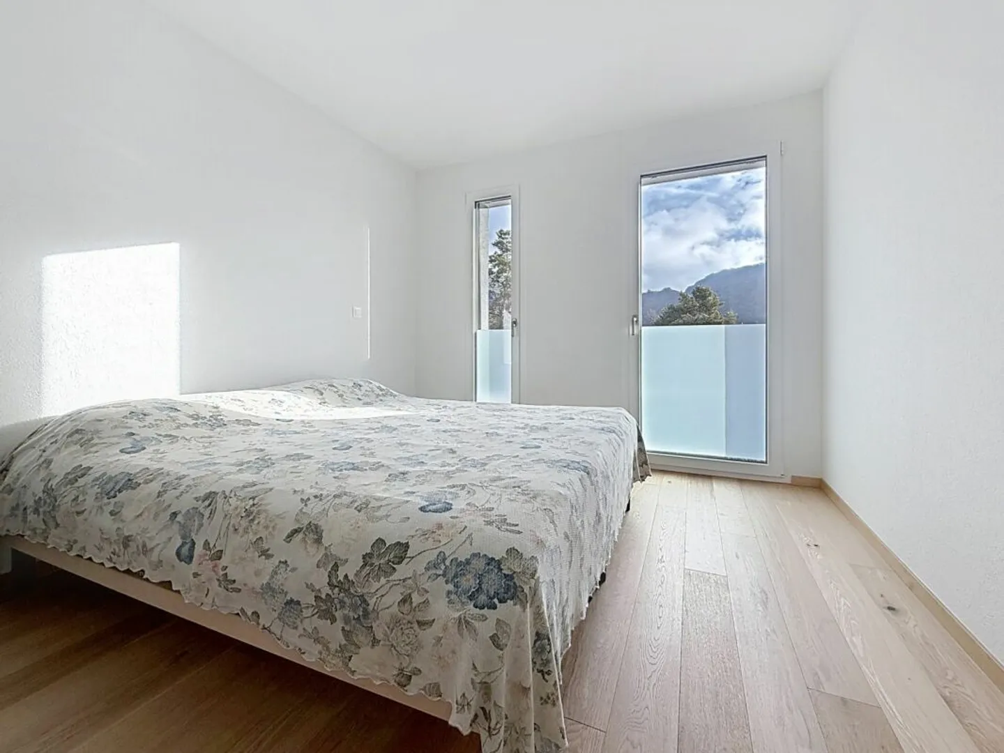 Charmant Appartement en Attique - Photo 6 sur 8