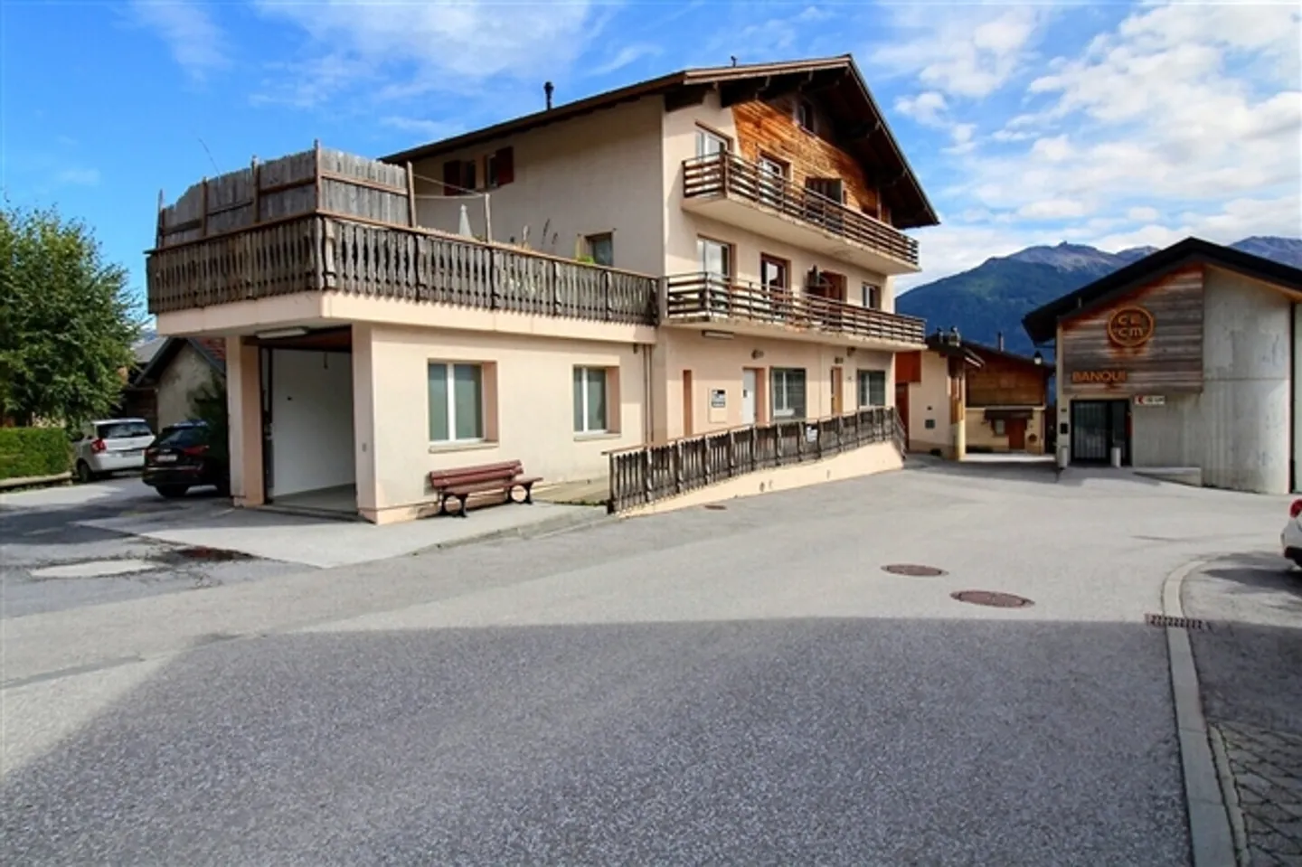 7003. Commercial premises / offices in the center of Chermignon d'en Haut - Photo 9 of 13