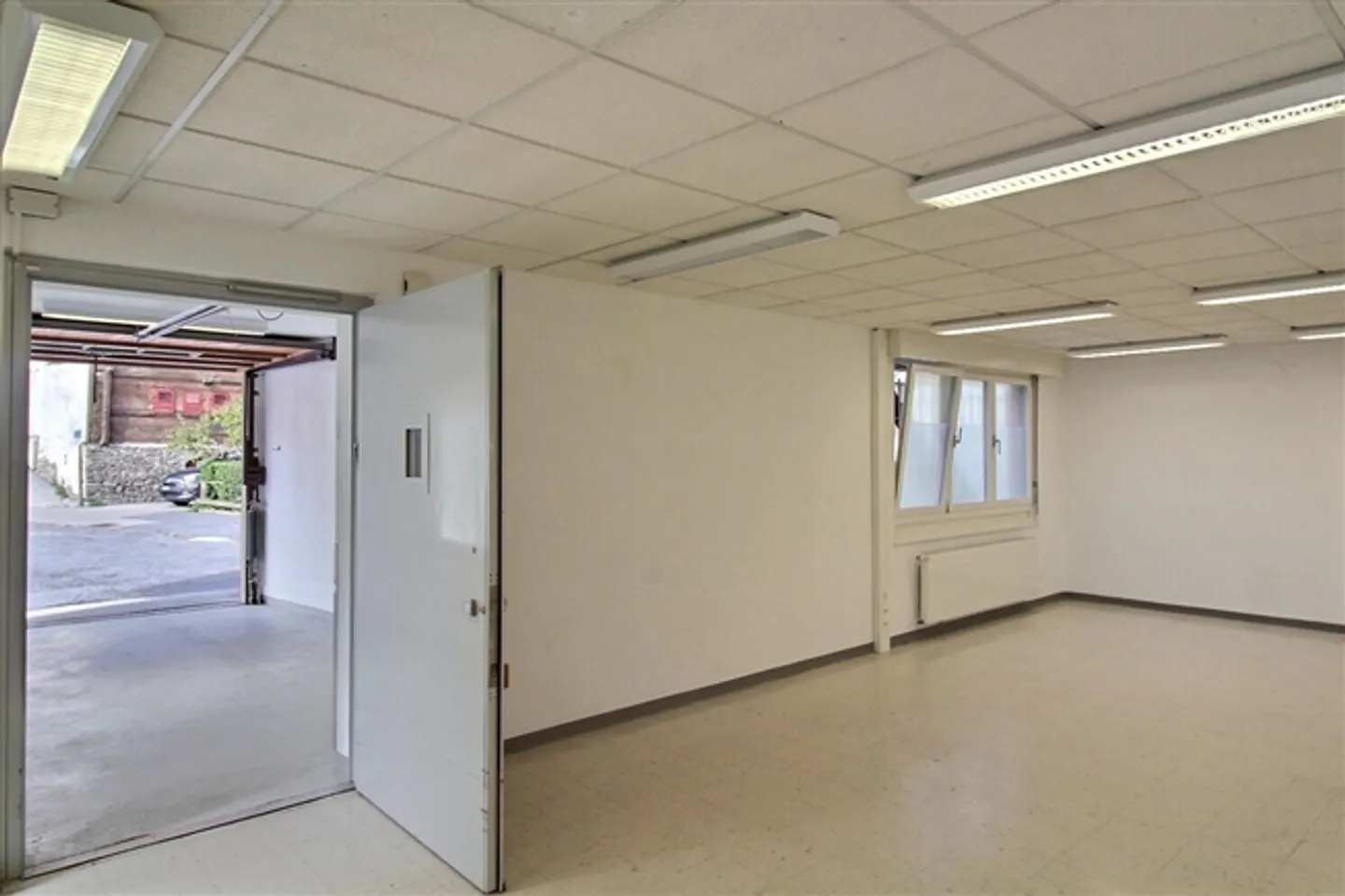 7003. Commercial premises / offices in the center of Chermignon d'en Haut - Photo 10 of 13
