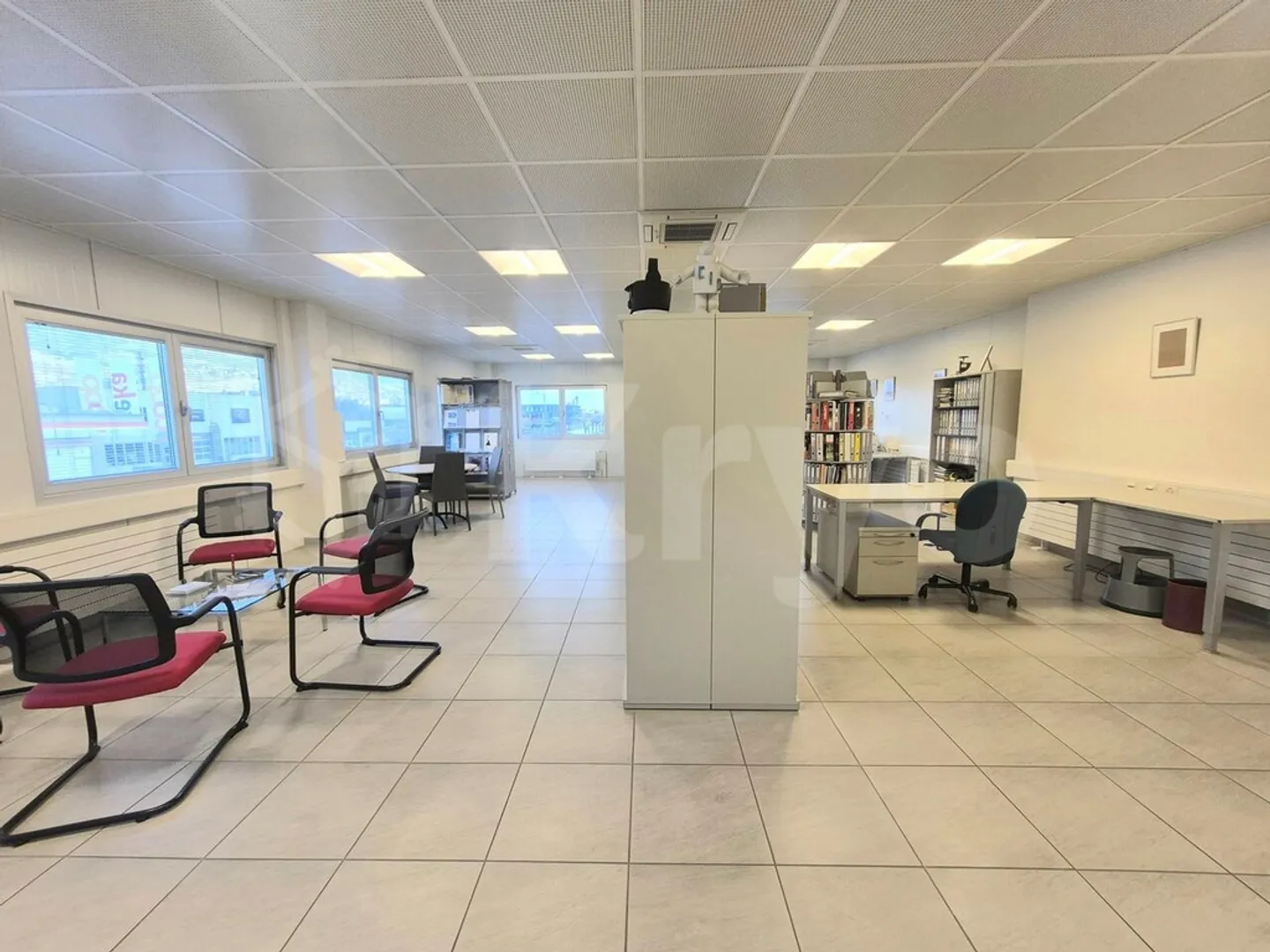 BUREAU À LOUER À SION - Photo 7 sur 10