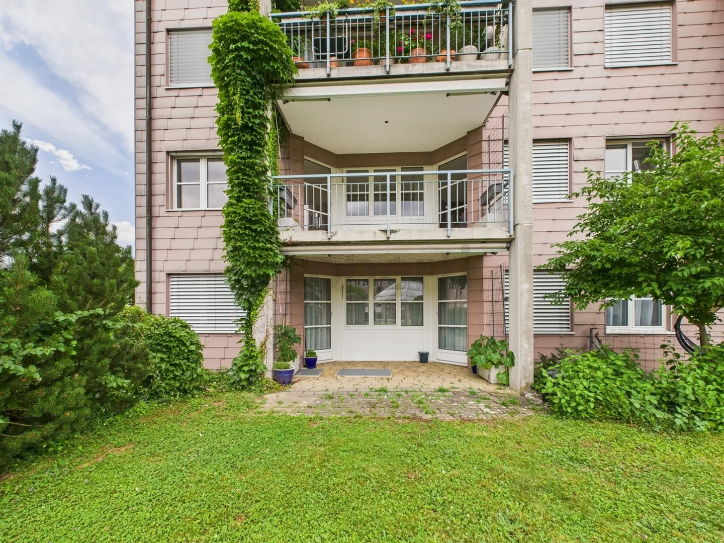 Appartement de jardin 3.5 pièces attrayant avec piscine à Dulliken - Photo 12 sur 13