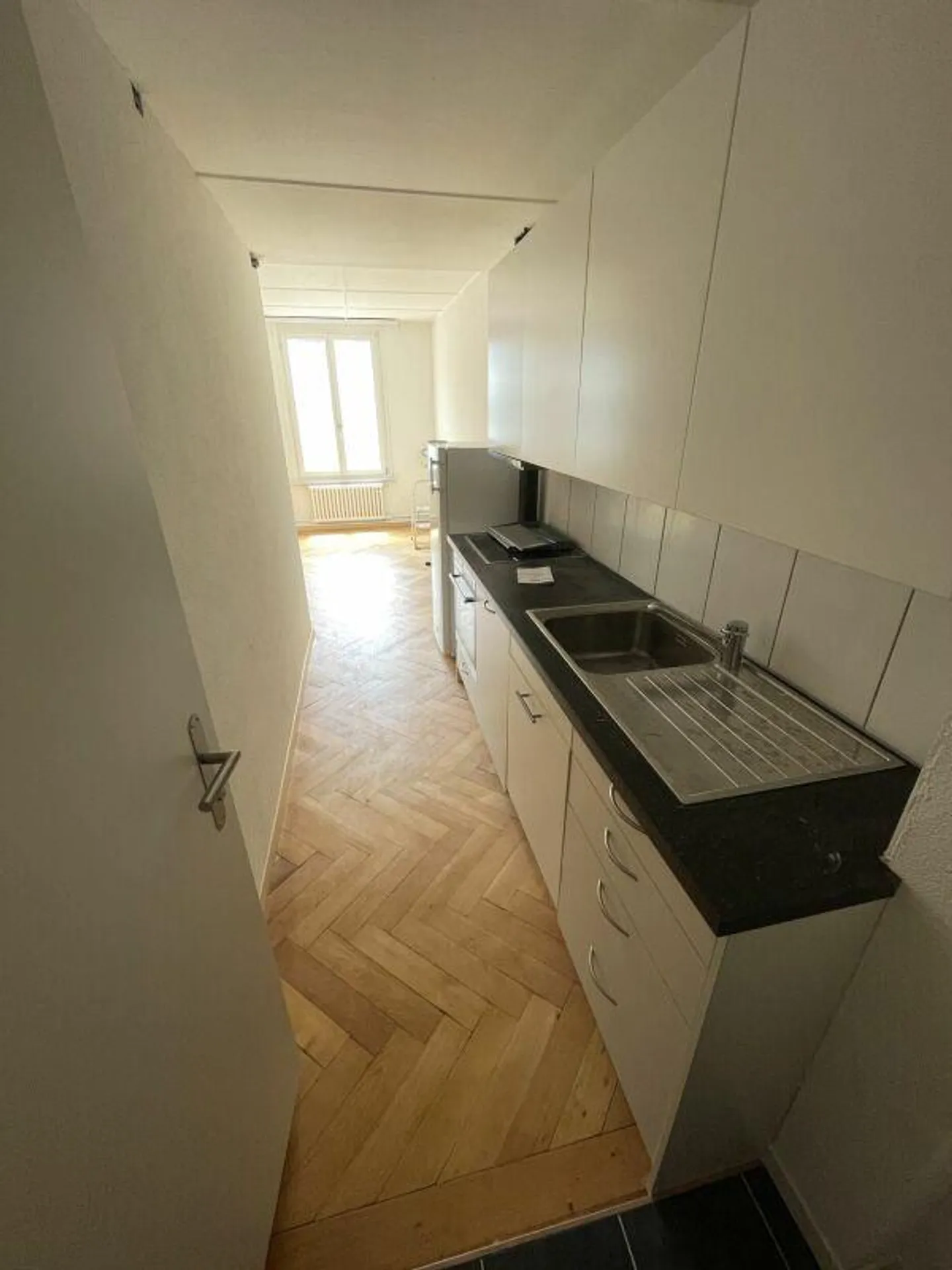 2.5 room apartment in a central location - Photo 5 of 5