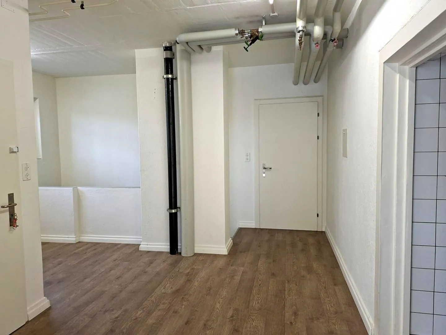 Attraktive Gewerbefläche in Zürich Höngg zu vermieten - Foto 5 von 9