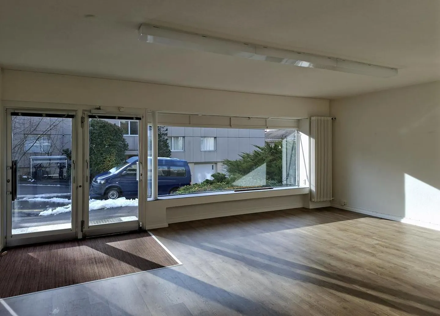 Attraktive Gewerbefläche in Zürich Höngg zu vermieten - Foto 2 von 9