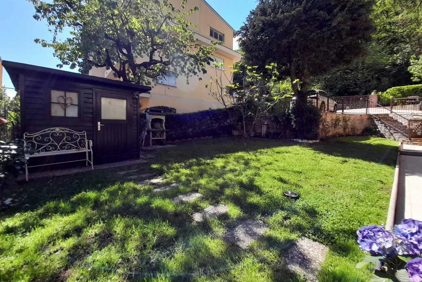 Bifamilien-Villa 7 Zimmer mit Terrasse und Garten in Canobbio - Foto 2 von 11