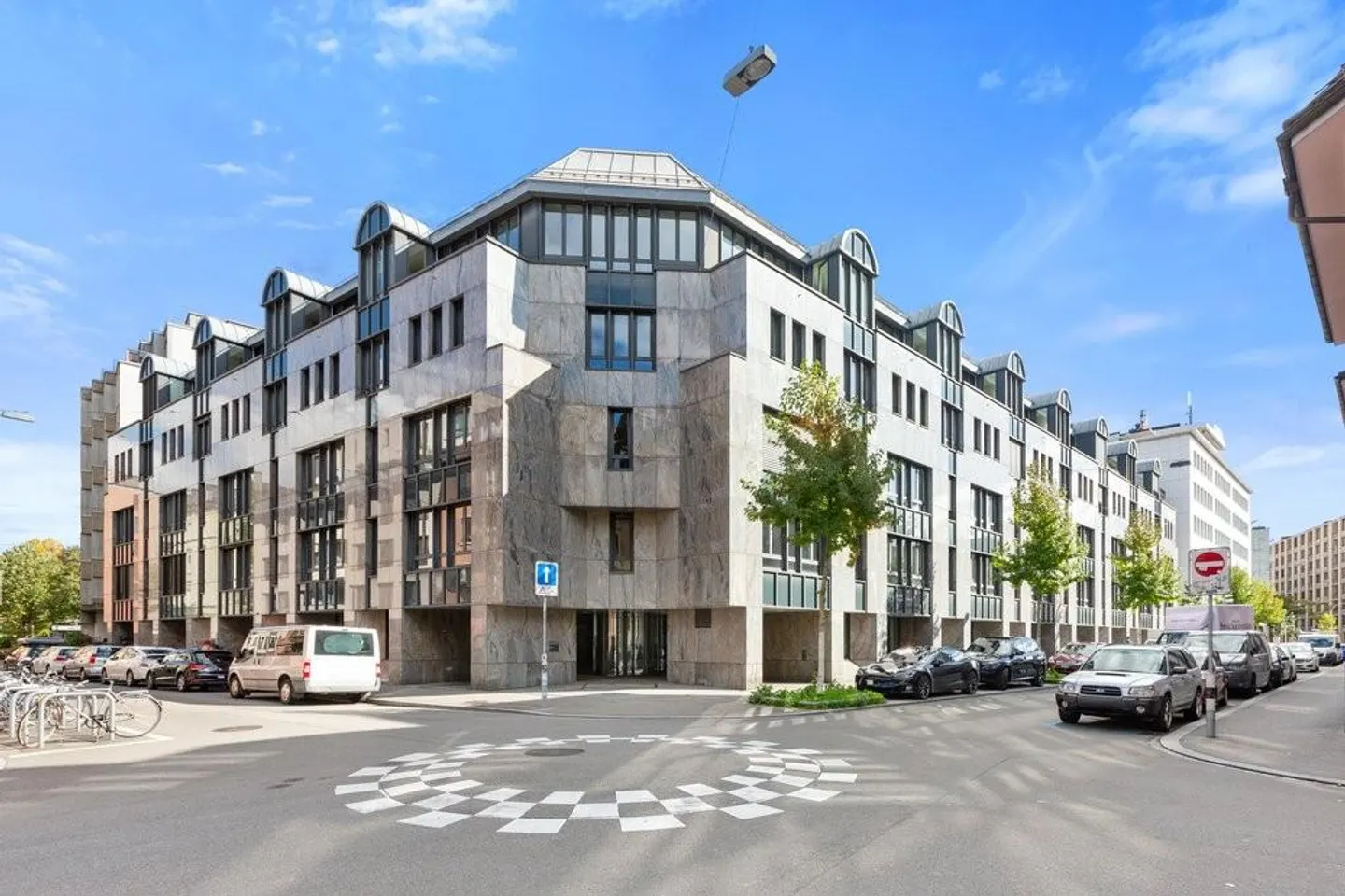 Moderne 4.5-Zimmerwohnung in Zürich - Foto 1 von 12