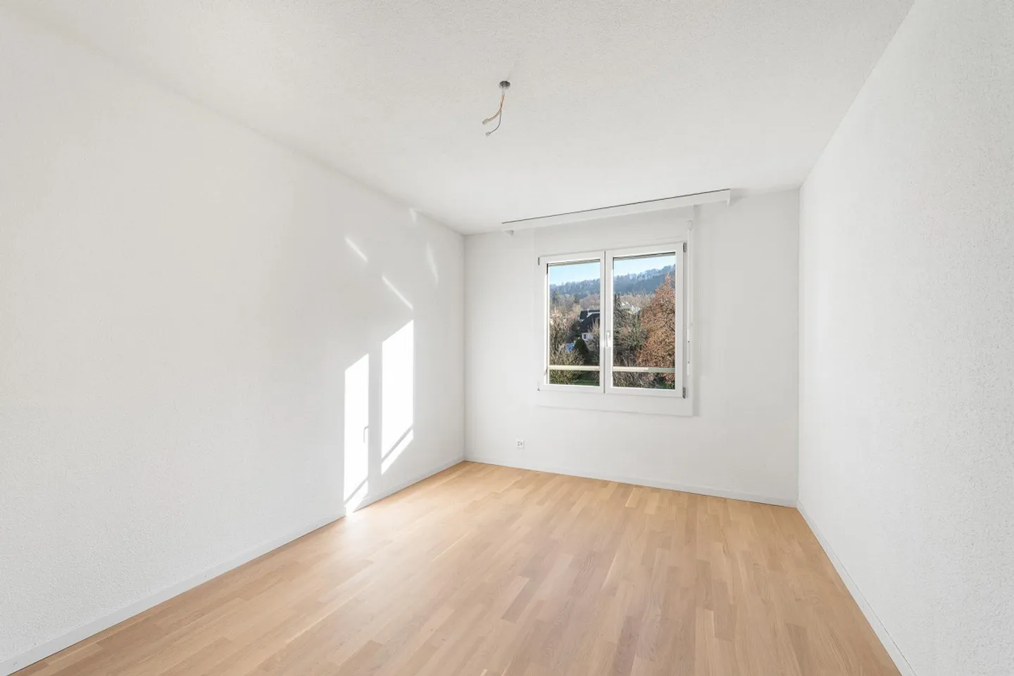 Your new home - FRESHLY RENOVATED in the popular Schachenweid district - Photo 7 of 10