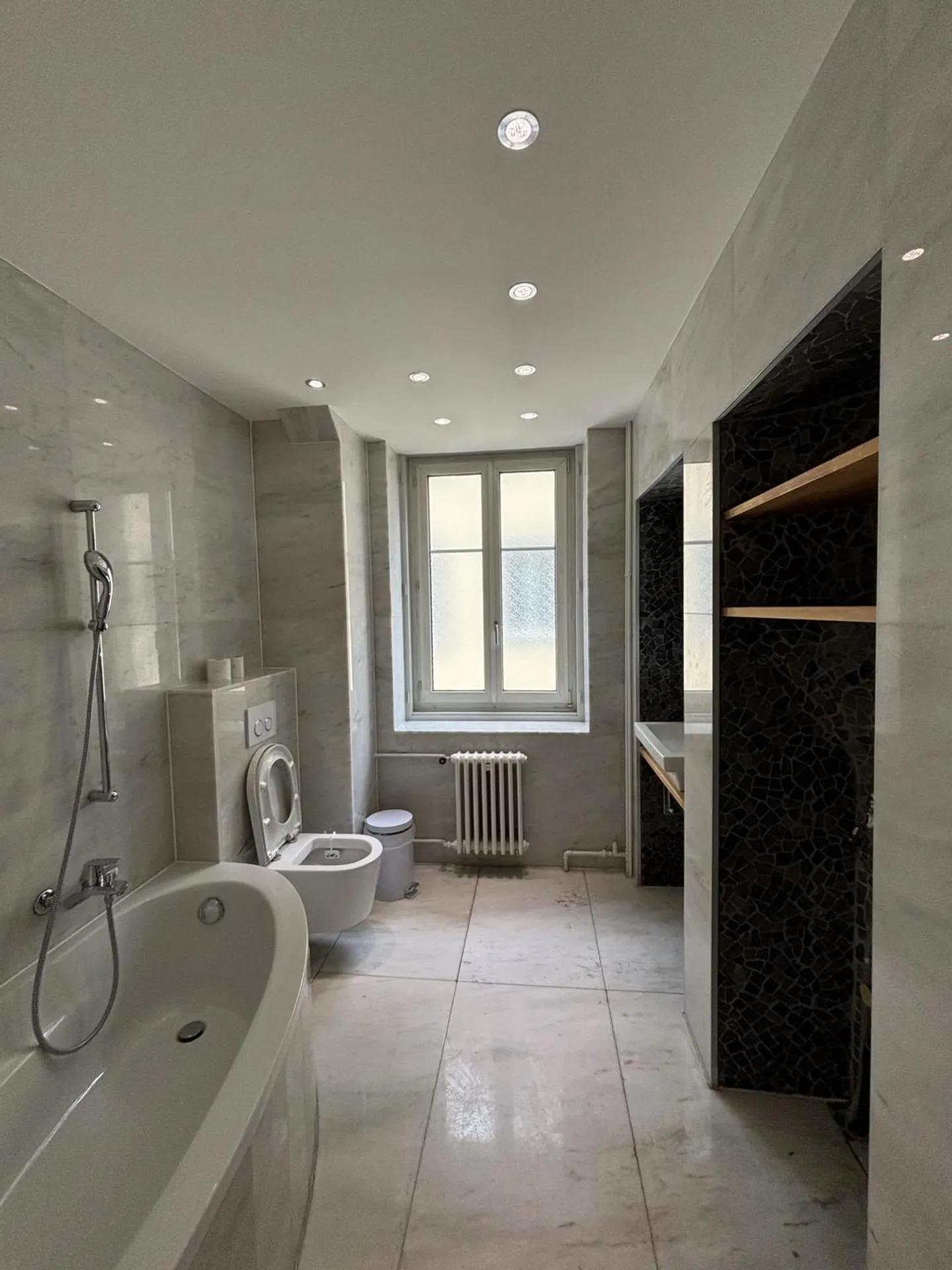 Helles Appartement im Stadtzentrum - Photo 7 sur 11