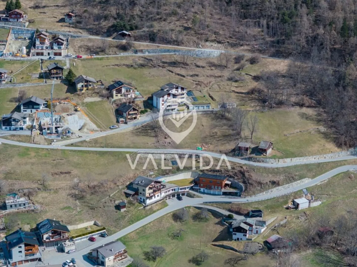 Building plot with dream location in Staldenried - Your investment in the future - Photo 1 of 4