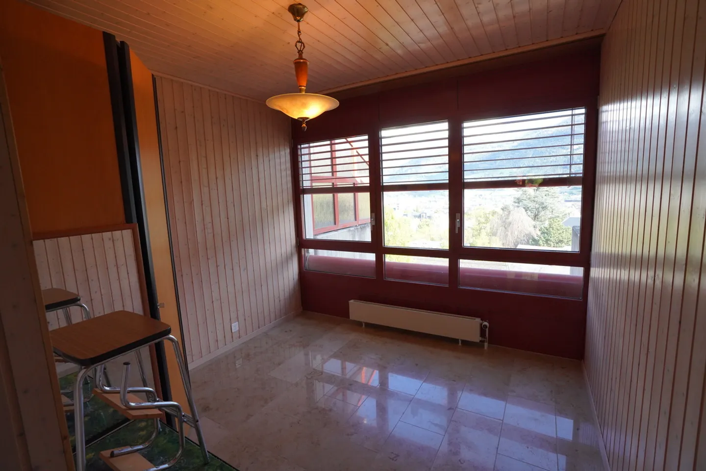 MAGNIFICENT PENTHOUSE FOR RENT IN GRAVELONE - Photo 19 of 27