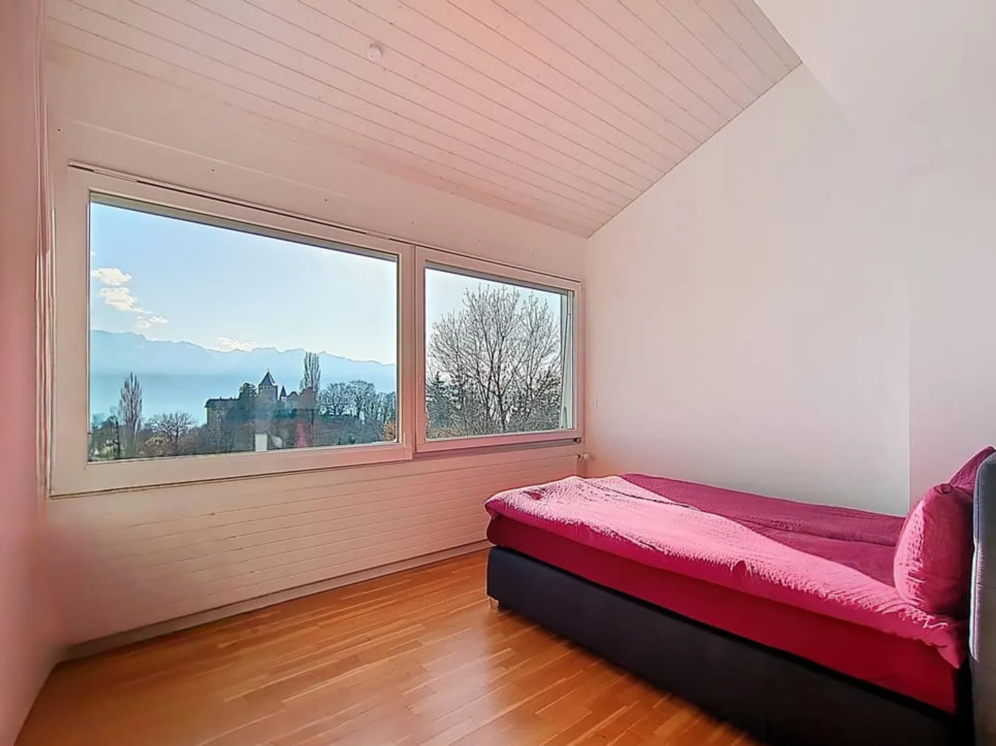 Magnifique villa de 12.5 pièces avec vue exceptionnelle à Blonay - Photo 9 sur 13