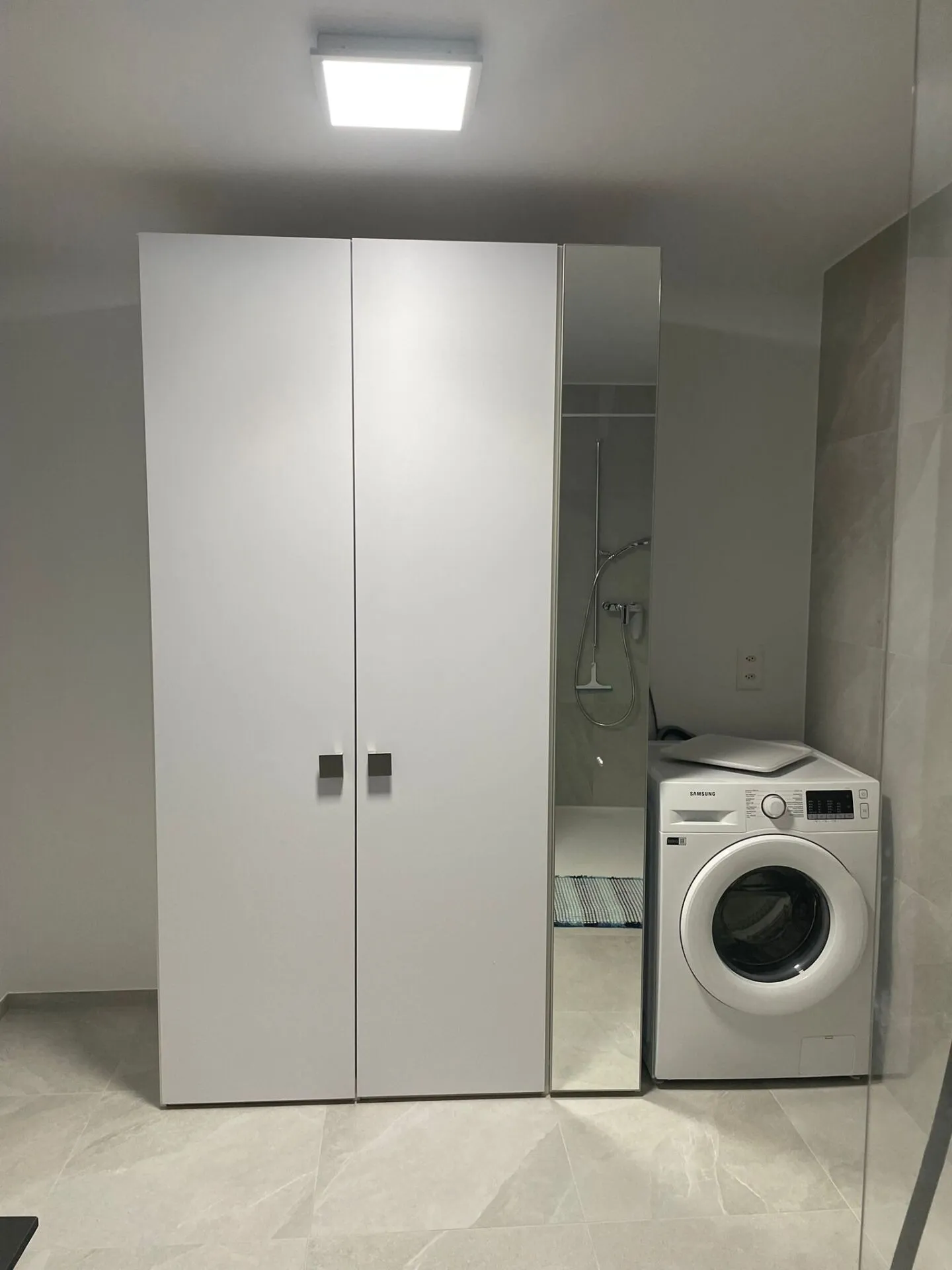 Furnished studio - Photo 8 of 9