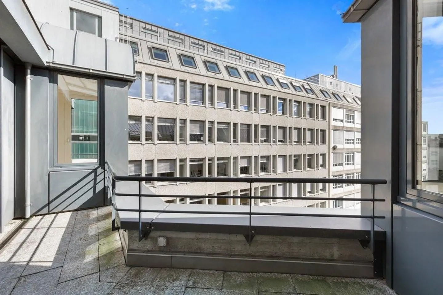 Moderne 4.5-Zimmerwohnung in Zürich - Foto 10 von 12