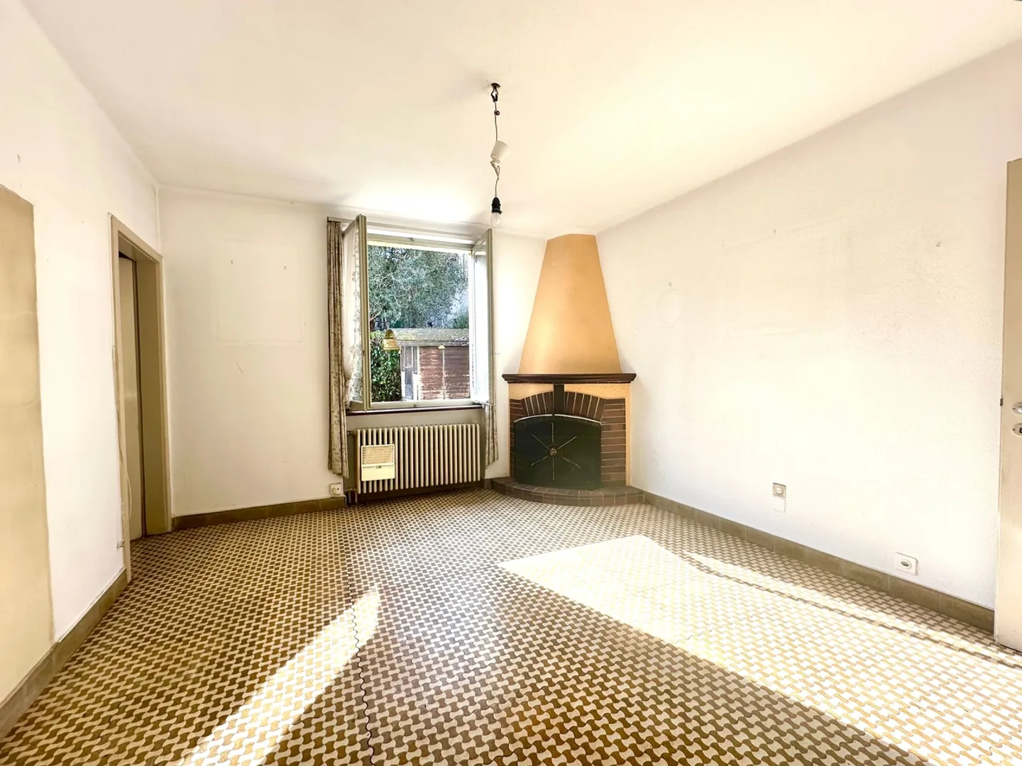 Magnifique maison indépendante de 7,5 pièces avec jardin à Cureglia - Photo 6 sur 12