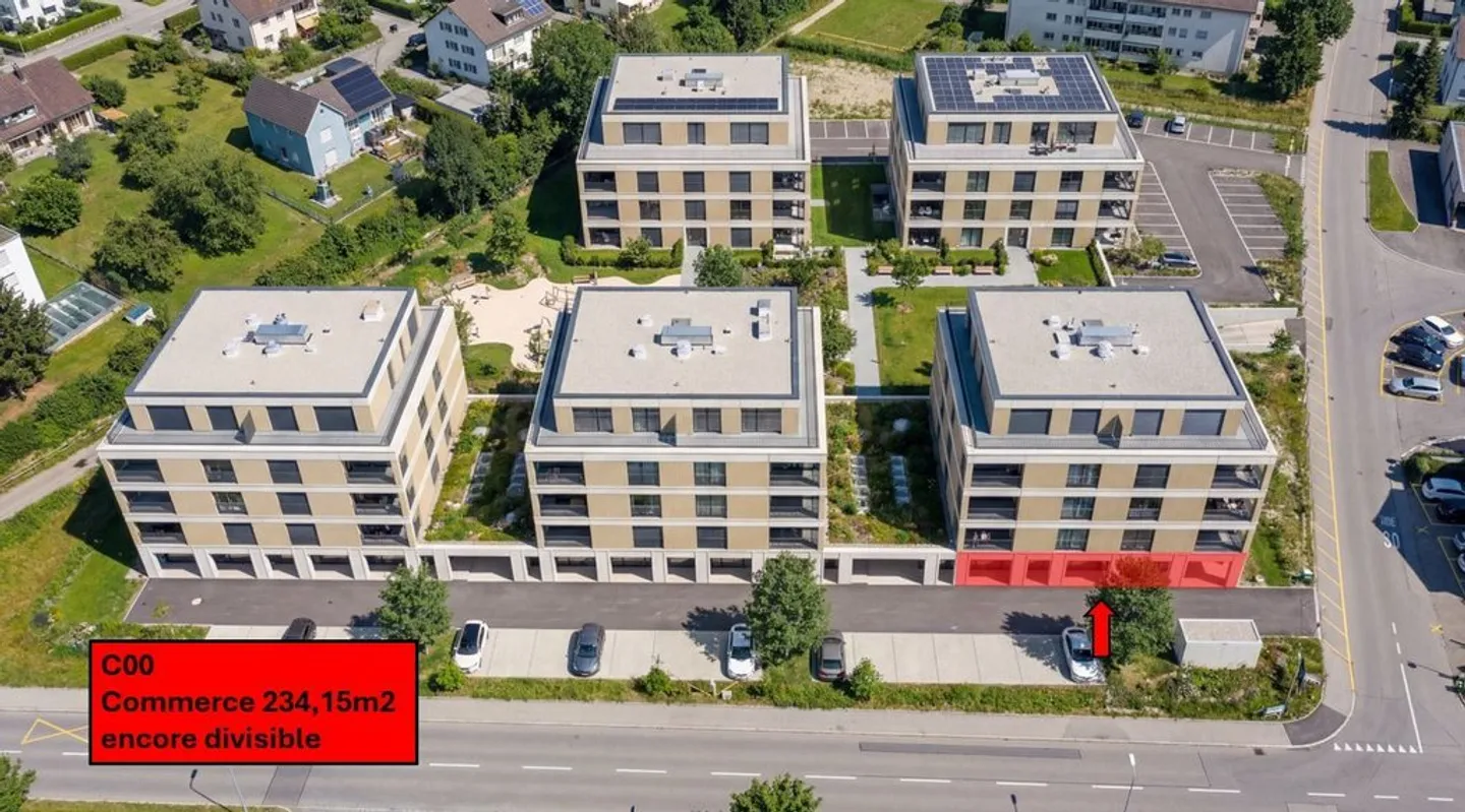 Espace Commercial à Louer - Photo 2 sur 12