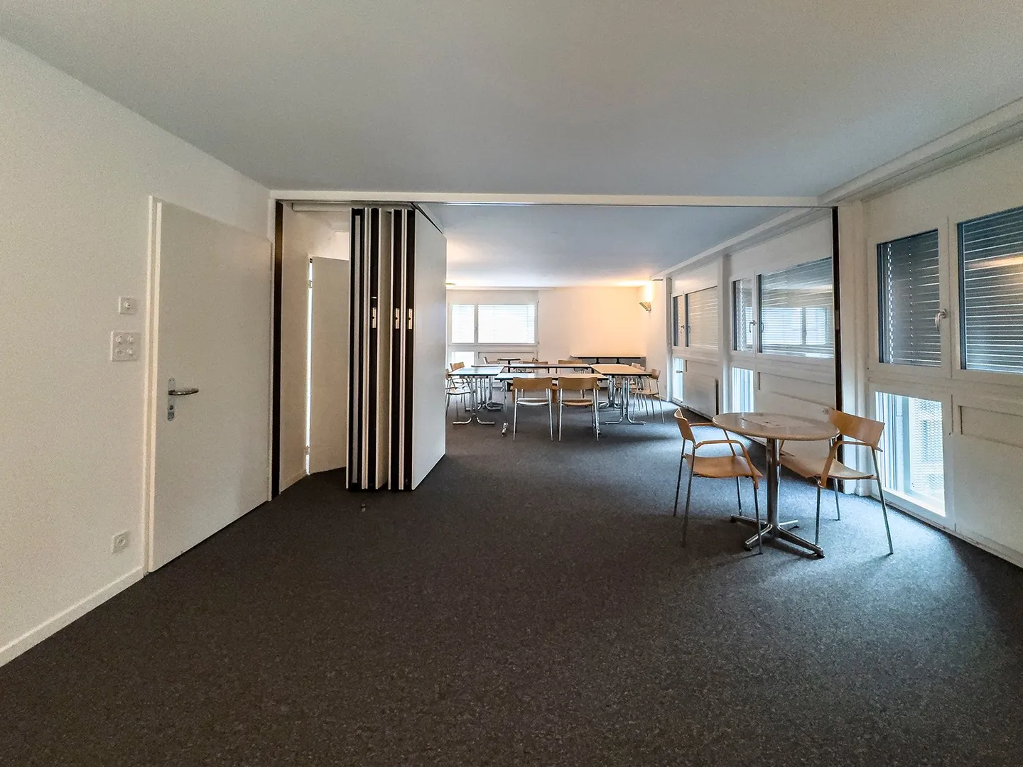Bureaux prêts à emménager au cœur d'Uster - Photo 5 sur 14