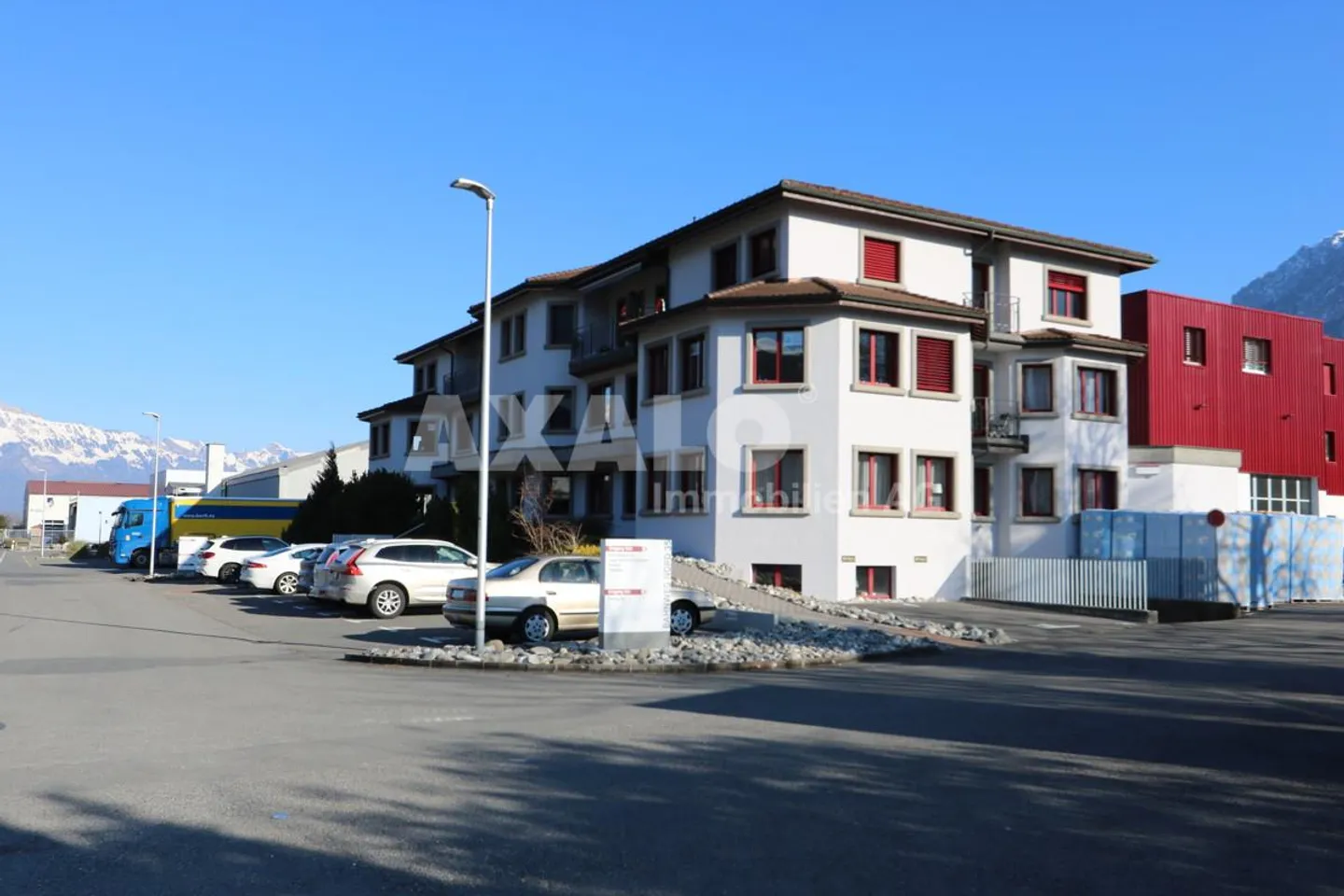 Spazio ufficio/pratica luminoso direttamente alla stazione di Sevelen - Foto 14 di 15