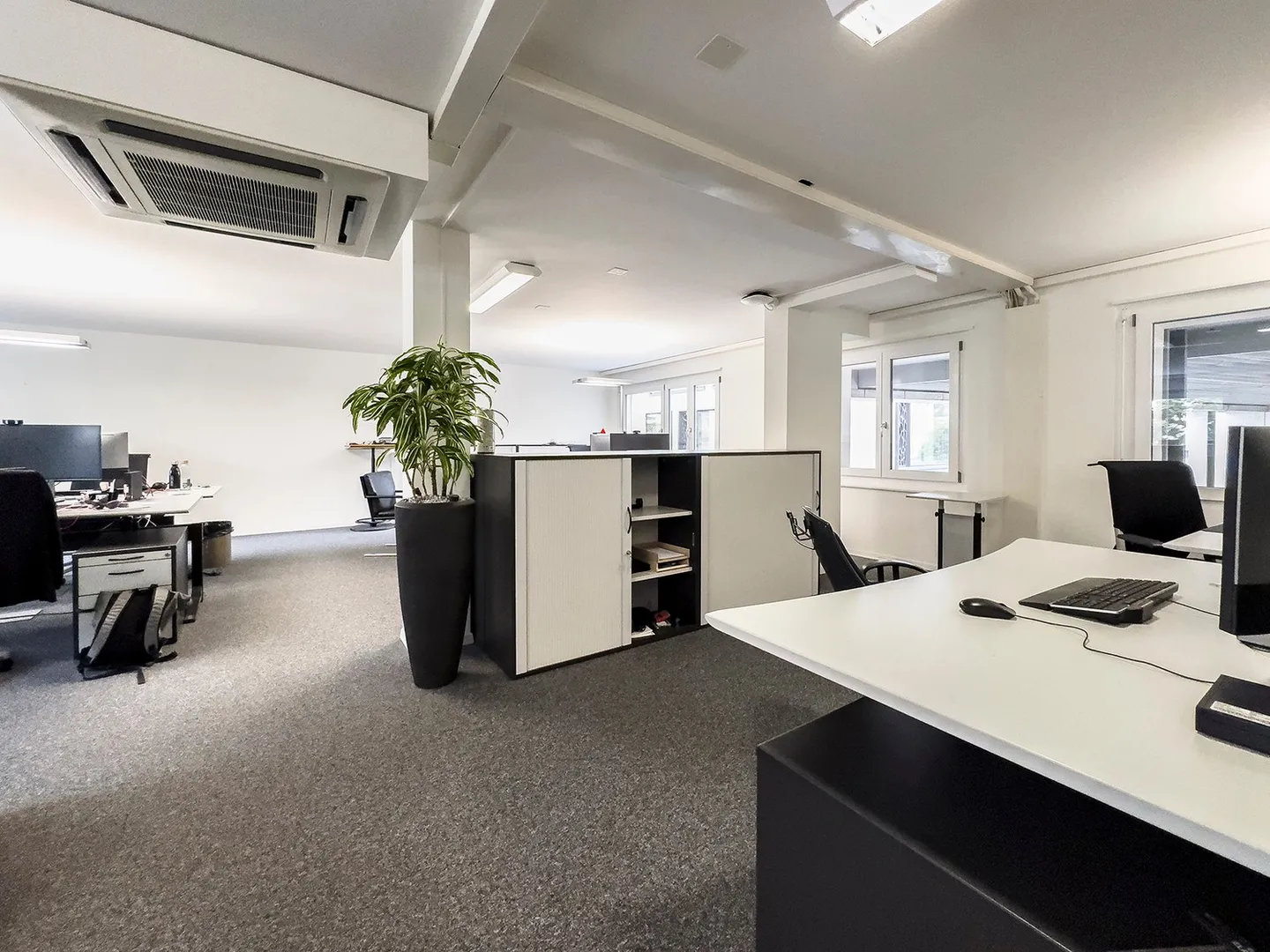 Bureaux prêts à emménager au cœur d'Uster - Photo 7 sur 14