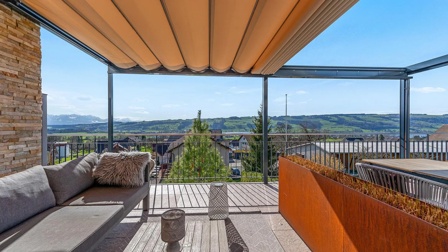 Modern Oasis with Dreamlike Lake and Mountain View - Photo 5 of 13
