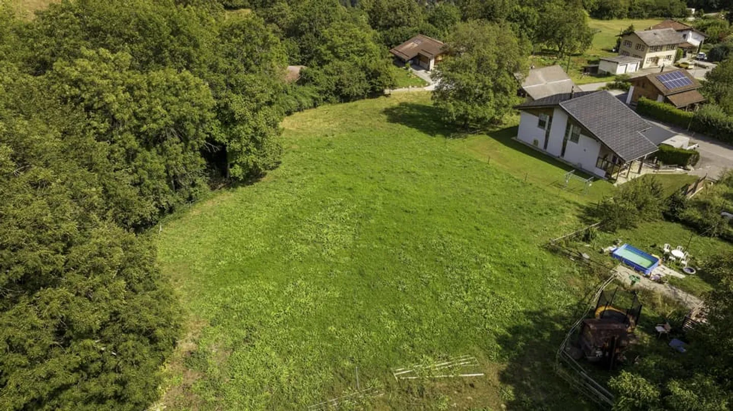 Edificio composto da 2 appartamenti di 3,5 stanze - Foto 12 di 13