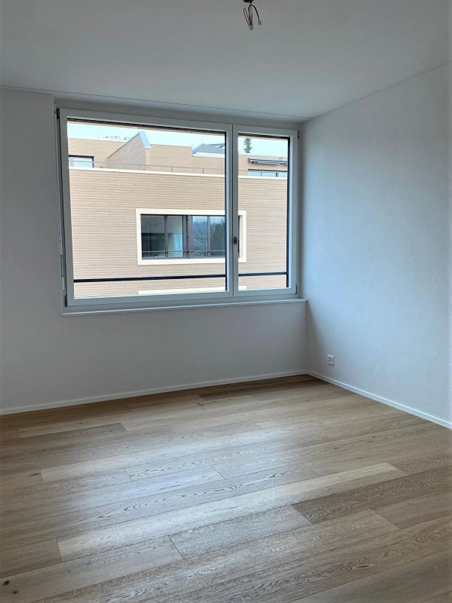 Appartamento moderno di 3,5 locali al 1° piano - Foto 4 di 6