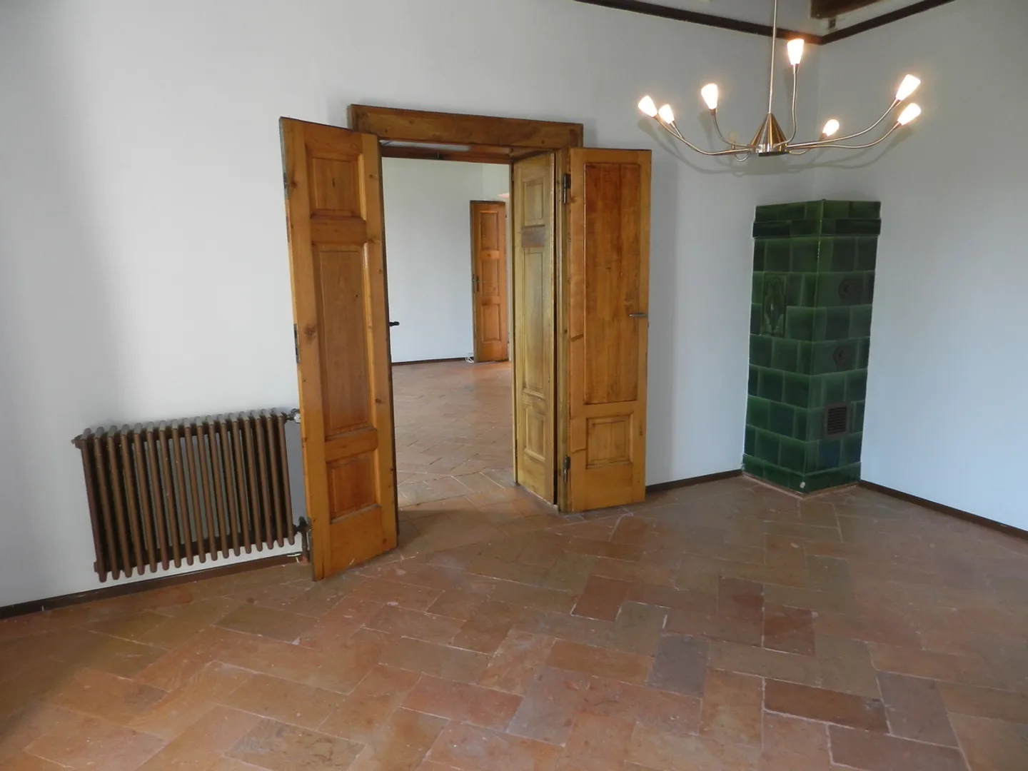 GRAVESANO DANS VILLA D'ÉPOQUE GRAND PENTHOUSE - Photo 5 sur 6
