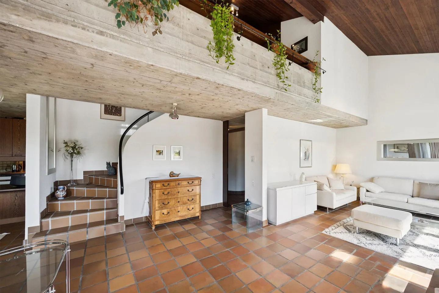 Una casa piena di prospettive - Foto 7 di 12