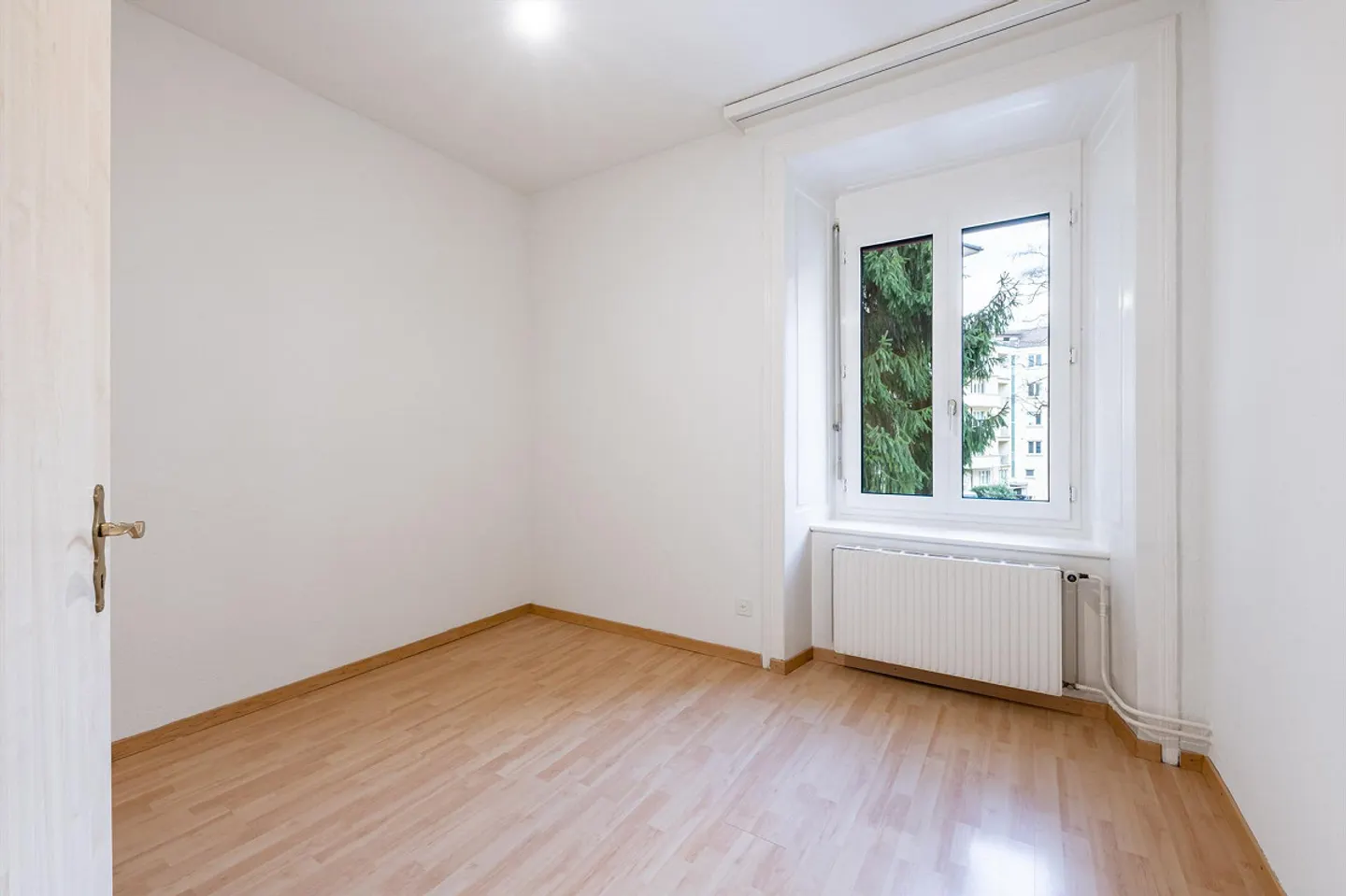Apartment in the popular Maihof district - Photo 4 of 7