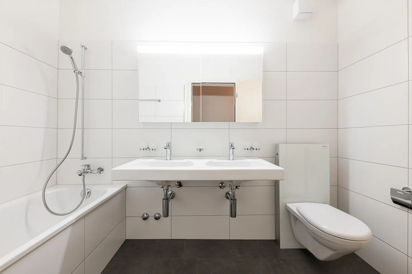 Apartment in the popular Maihof district - Photo 6 of 7