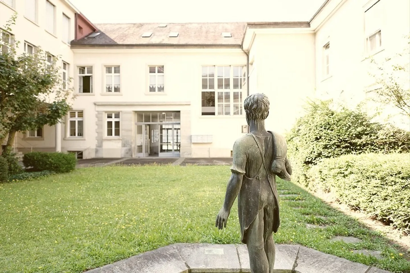 Bureau / Salle de vente / Espace commercial / Atelier - Photo 6 sur 7