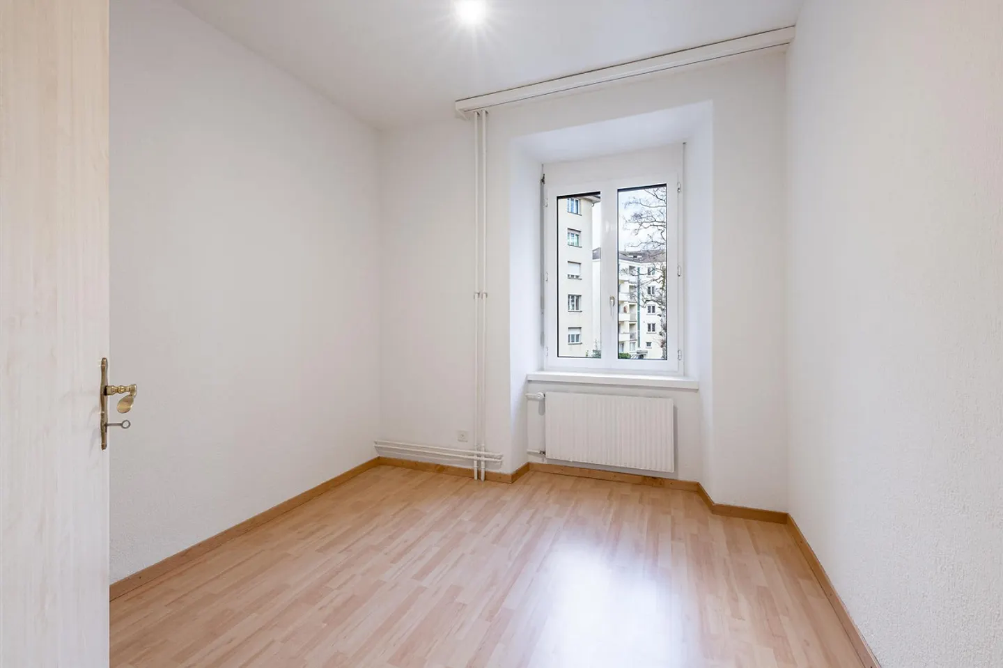 Apartment in the popular Maihof district - Photo 3 of 7