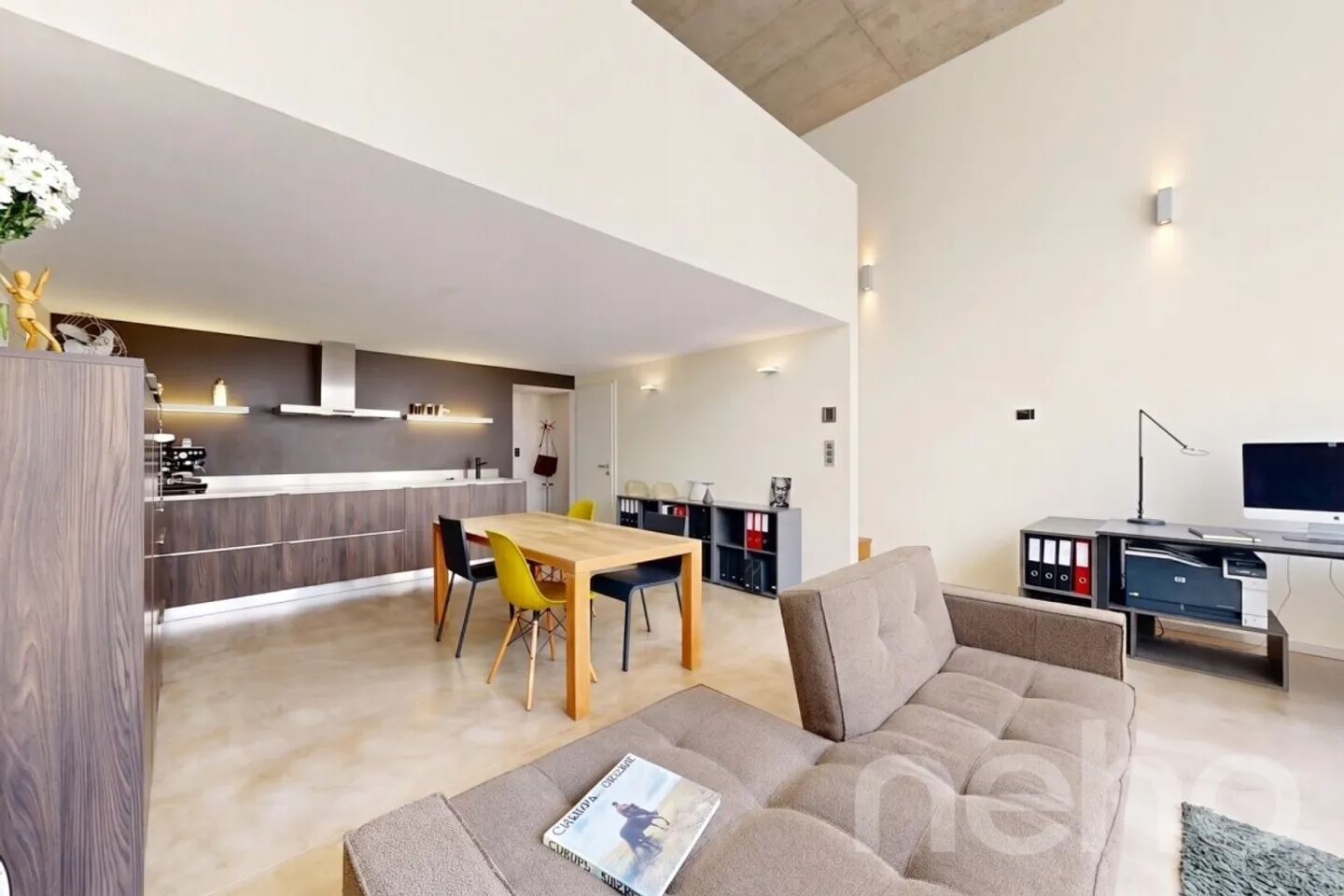 Unique : Duplex contemporain / grand balcon ouest / vue partielle sur le lac - Photo 4 sur 13