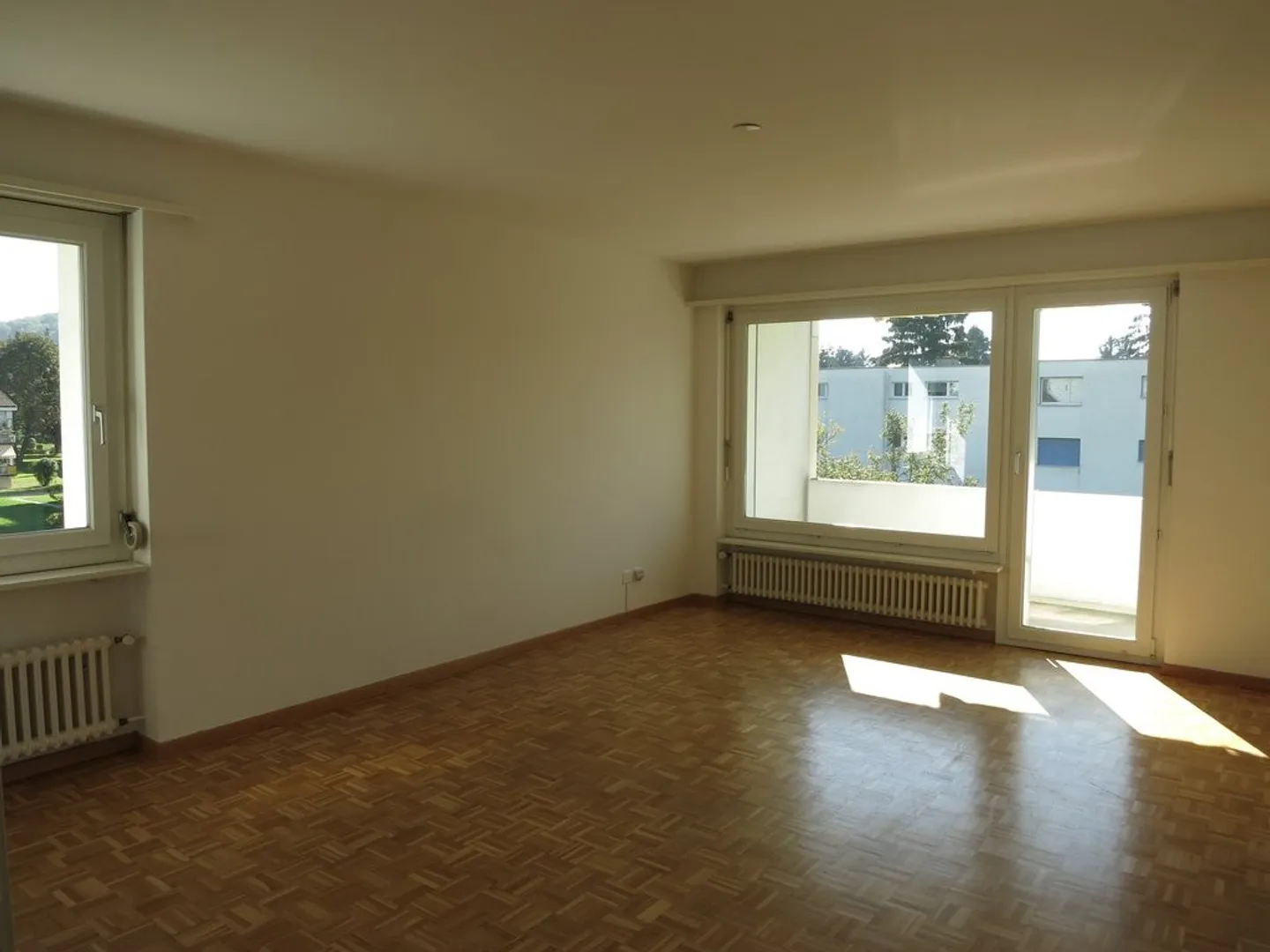Appartamento tranquillo con 2 camere in posizione centrale - Foto 3 di 8