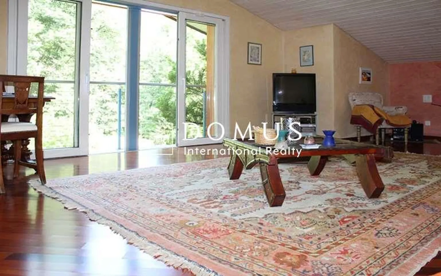 Villa mit großem Park und 3 Pferdeboxen - Foto 10 von 13