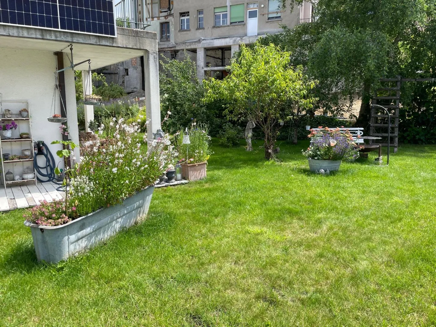 Spacious 5.5 Room Condominium with Parking Space - Photo 8 of 36