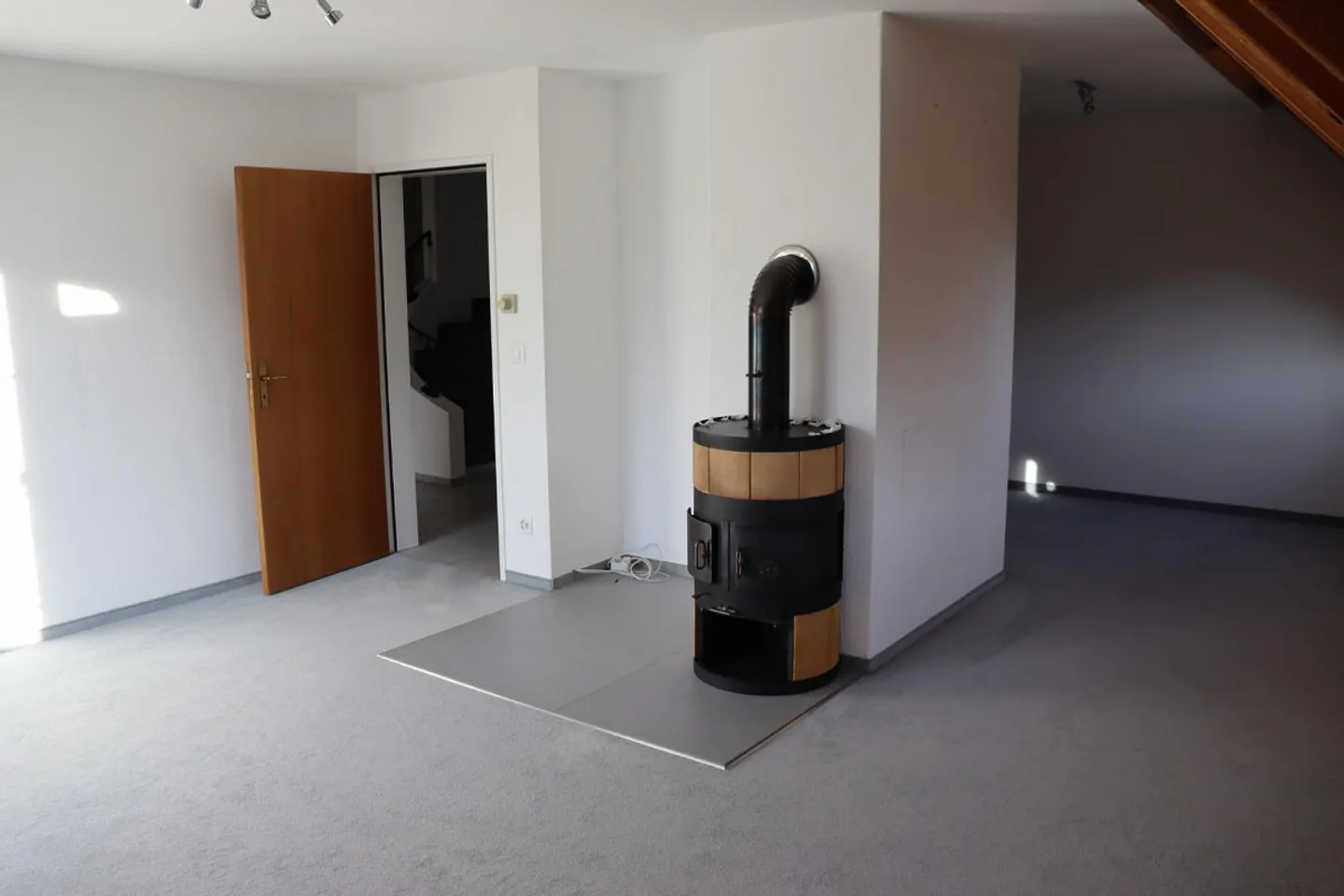 Spacious 4.5-room maisonette apartment in Maienfeld - Photo 2 of 8