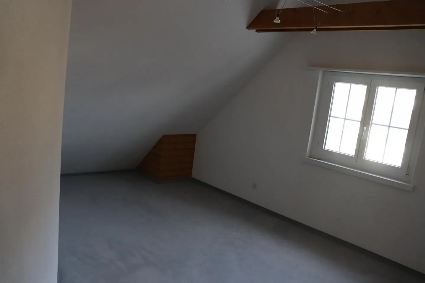 Spacious 4.5-room maisonette apartment in Maienfeld - Photo 6 of 8