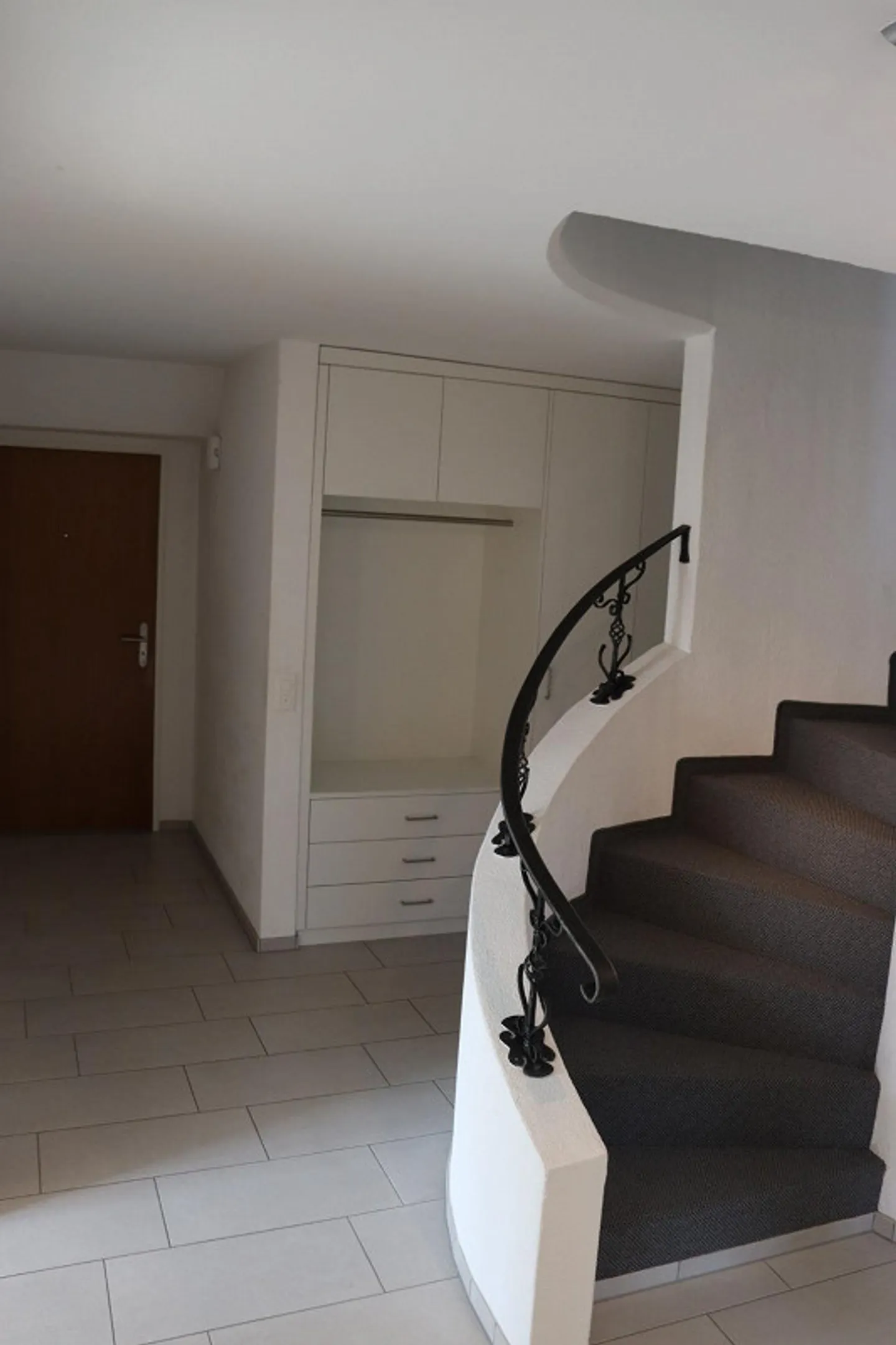 Spacious 4.5-room maisonette apartment in Maienfeld - Photo 7 of 8