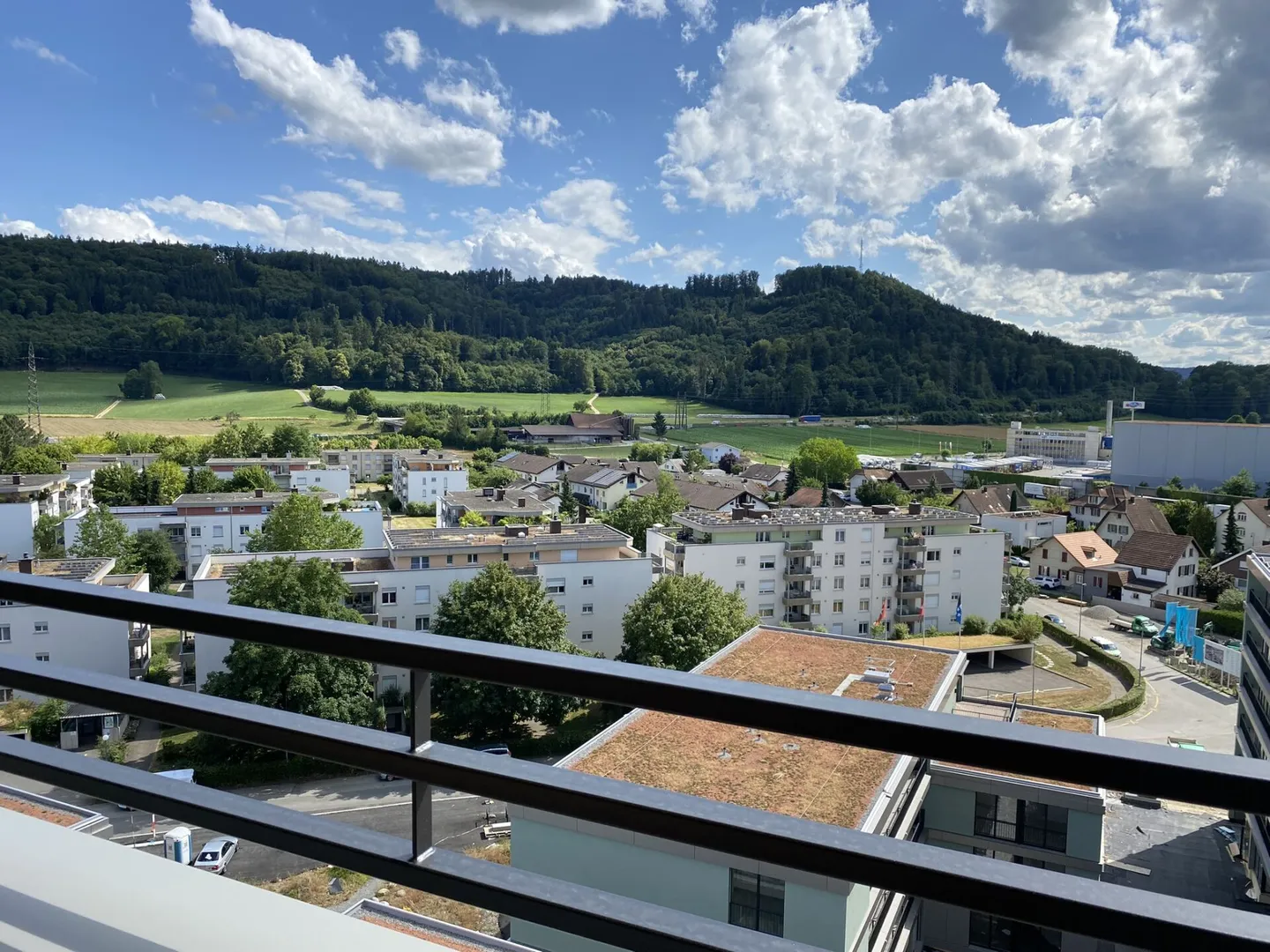 Appartement unique de 4,5 pièces au 9ème étage avec vue sur le Suhrental - Photo 8 sur 8
