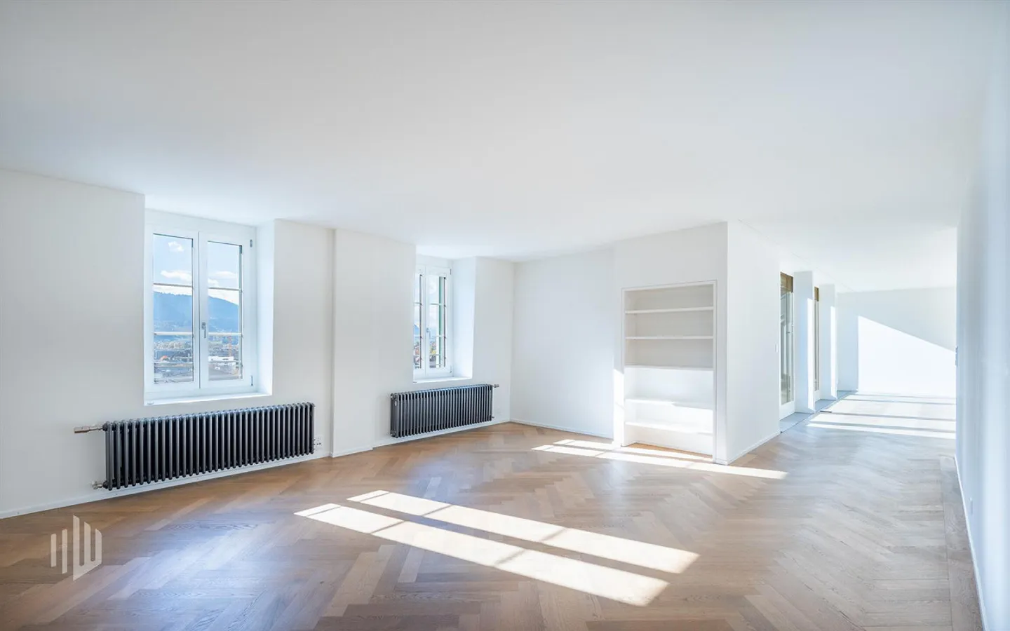 ImmoWyss - Appartement Penthouse Exclusif au Cœur d'Interlaken - Photo 3 sur 10