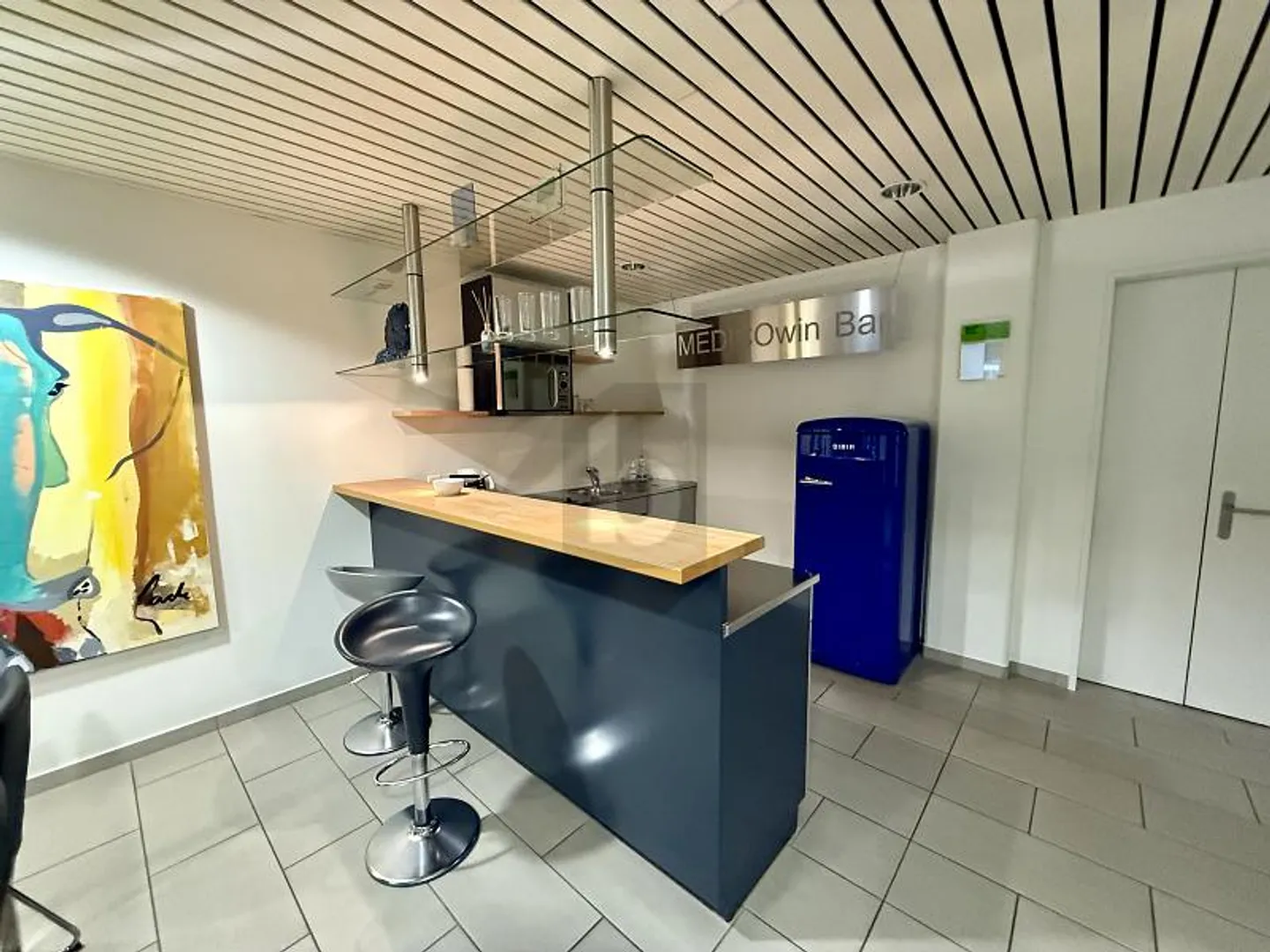 BAIGNÉ DE LUMIÈRE AVEC UNE OFFRE D'ESPACE GÉNÉREUSE - Photo 2 sur 6